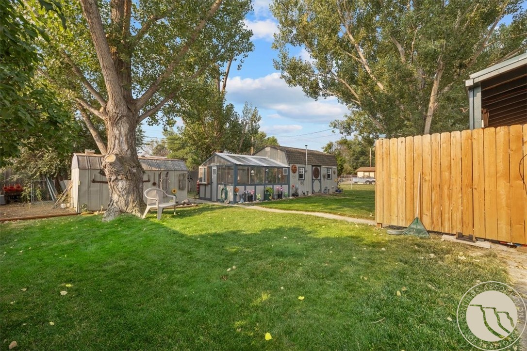 1722 Cheryl St.