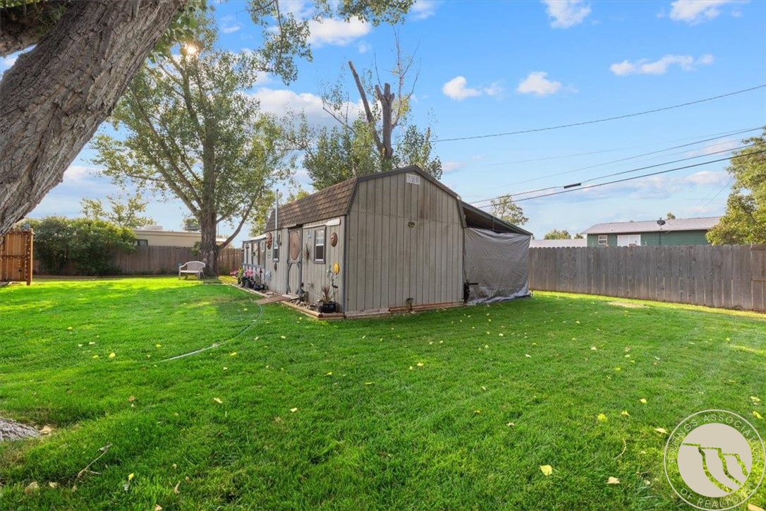 1722 Cheryl St.