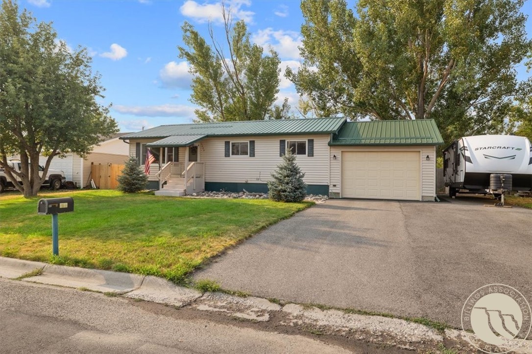 1722 Cheryl St.