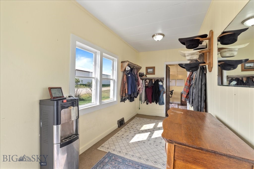 102310 US Highway 87E