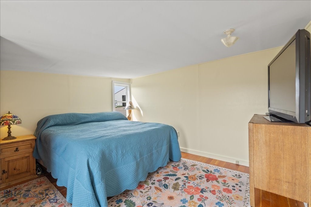 102310 US Highway 87E