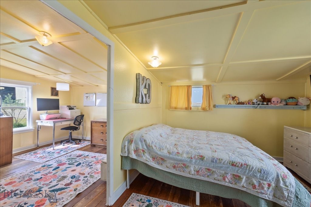 102310 US Highway 87E