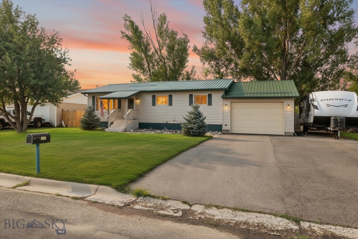 1722 Cheryl Street