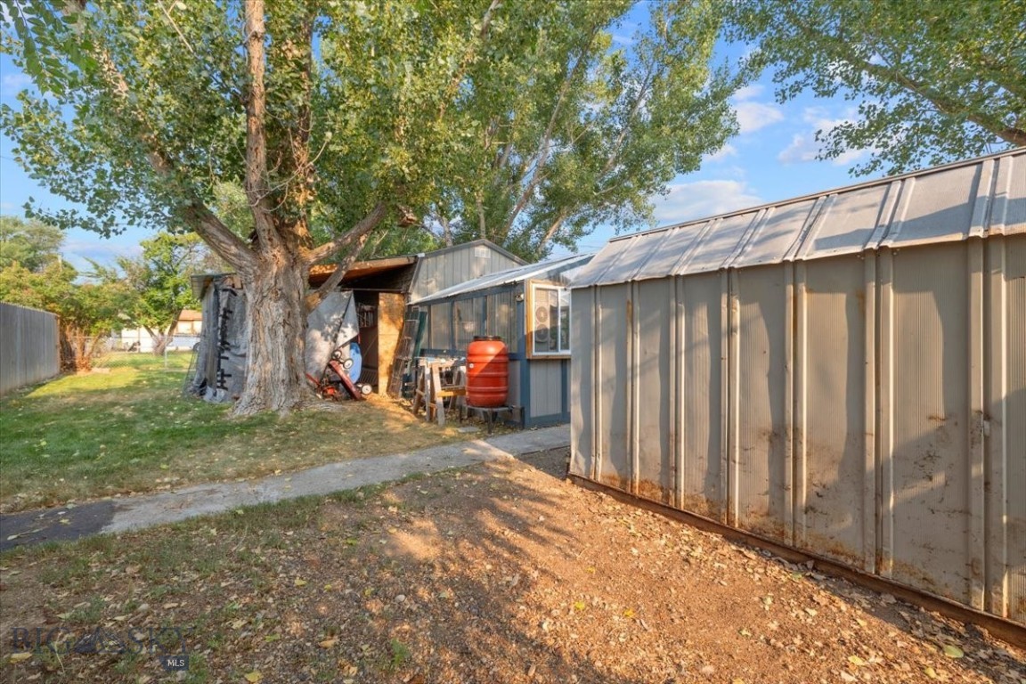 1722 Cheryl Street