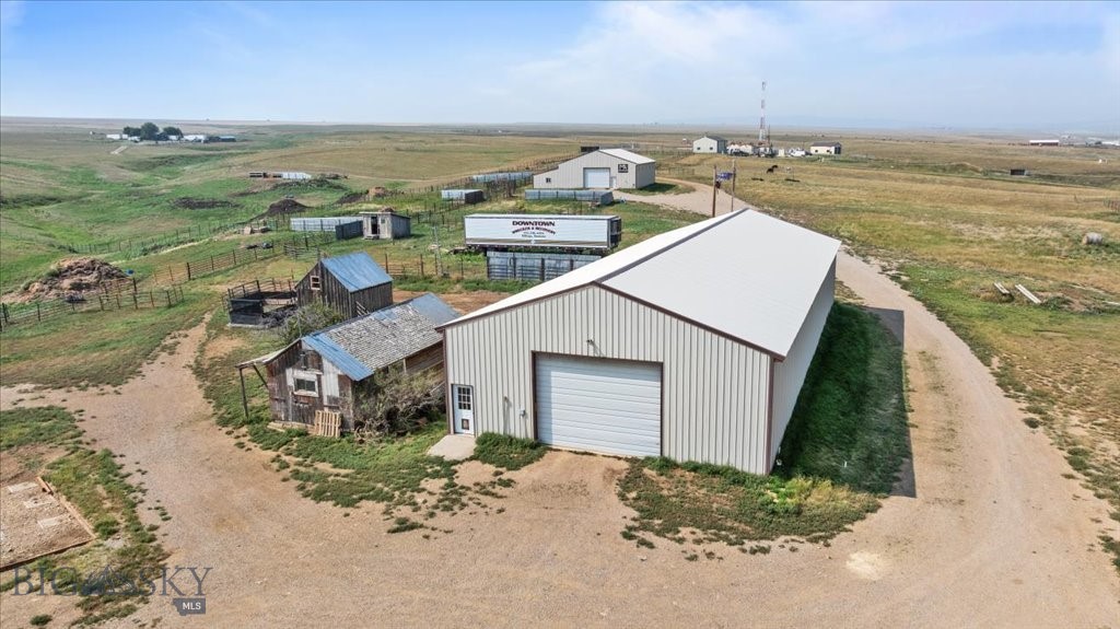 102310 Highway 87 E