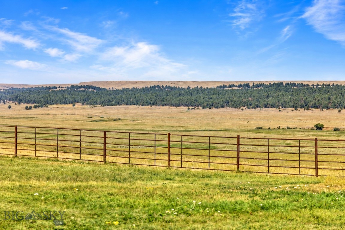 102310 Highway 87 E