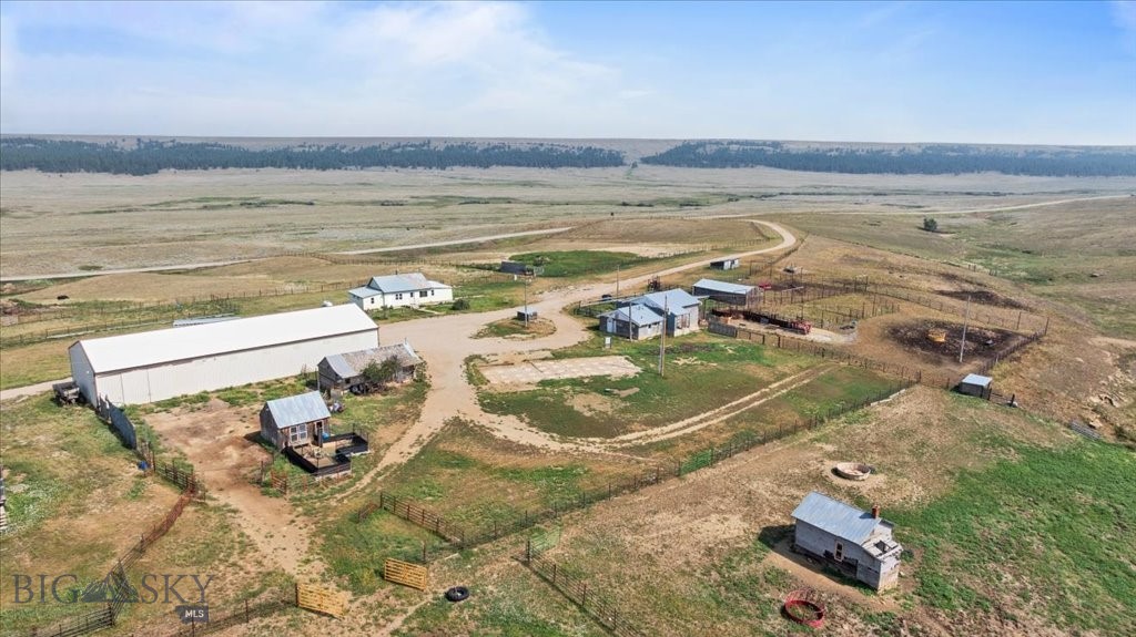 102310 Highway 87 E