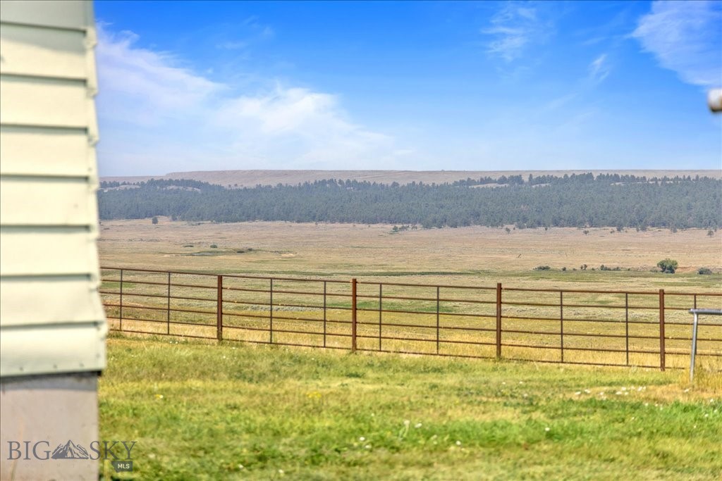 102310 Highway 87 E