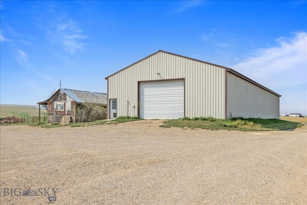 102310 Highway 87 E