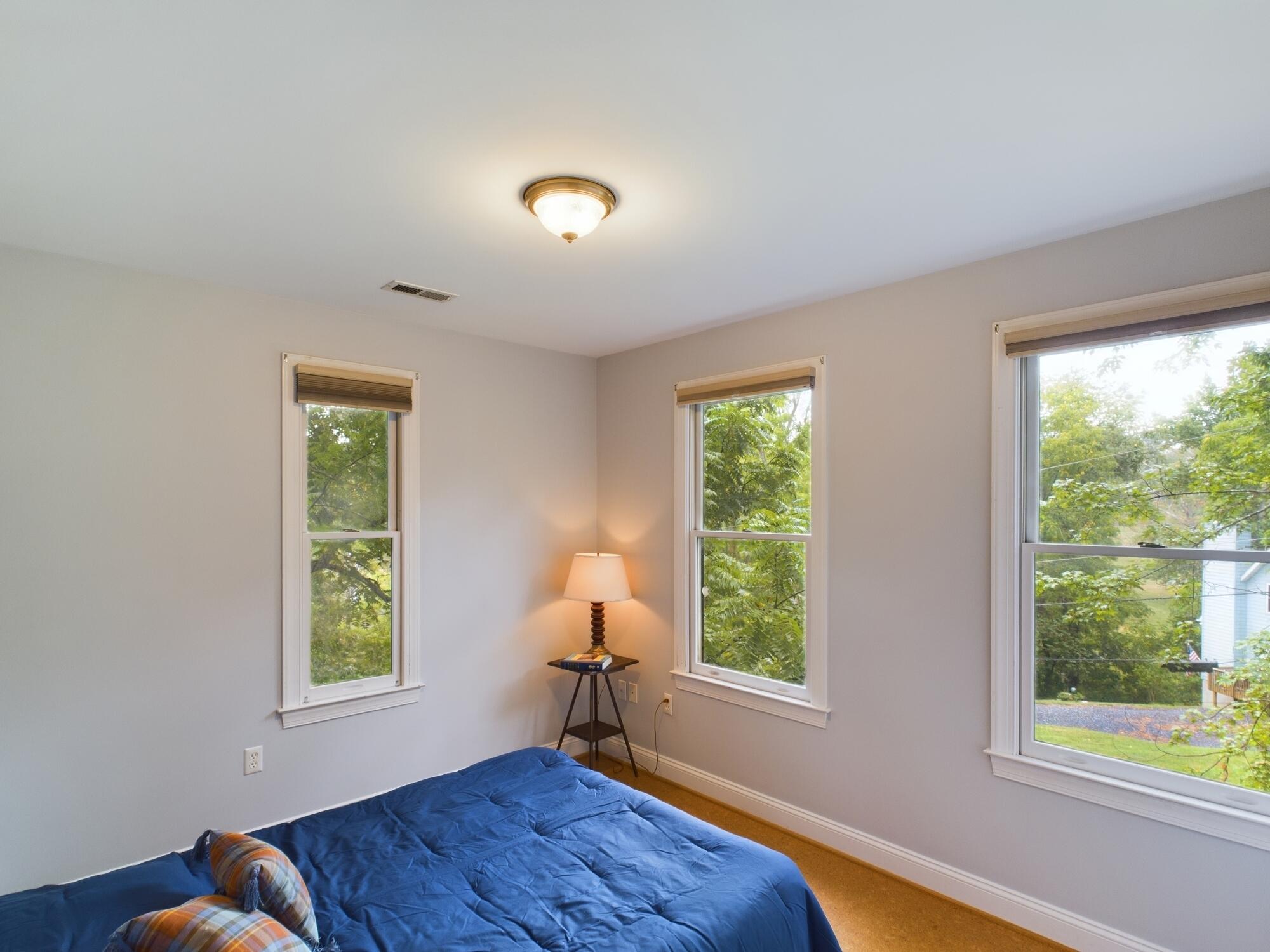 404 Honeysuckle Hill