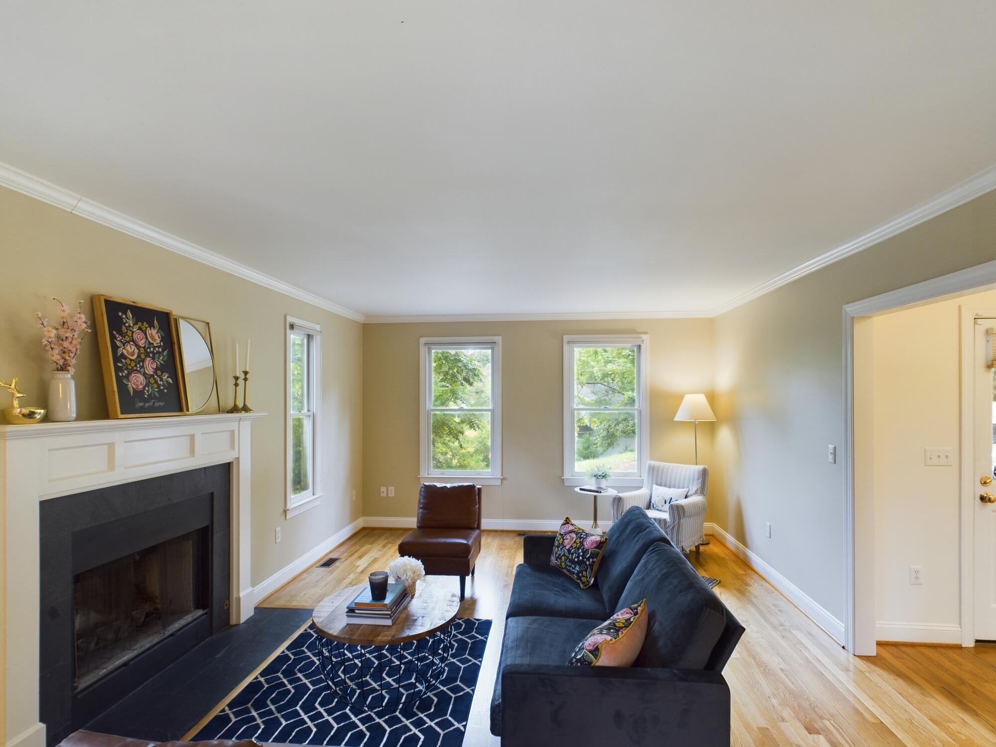 404 Honeysuckle Hill