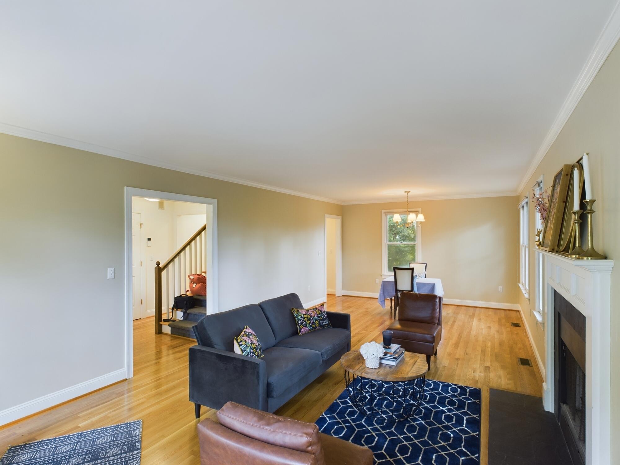 404 Honeysuckle Hill