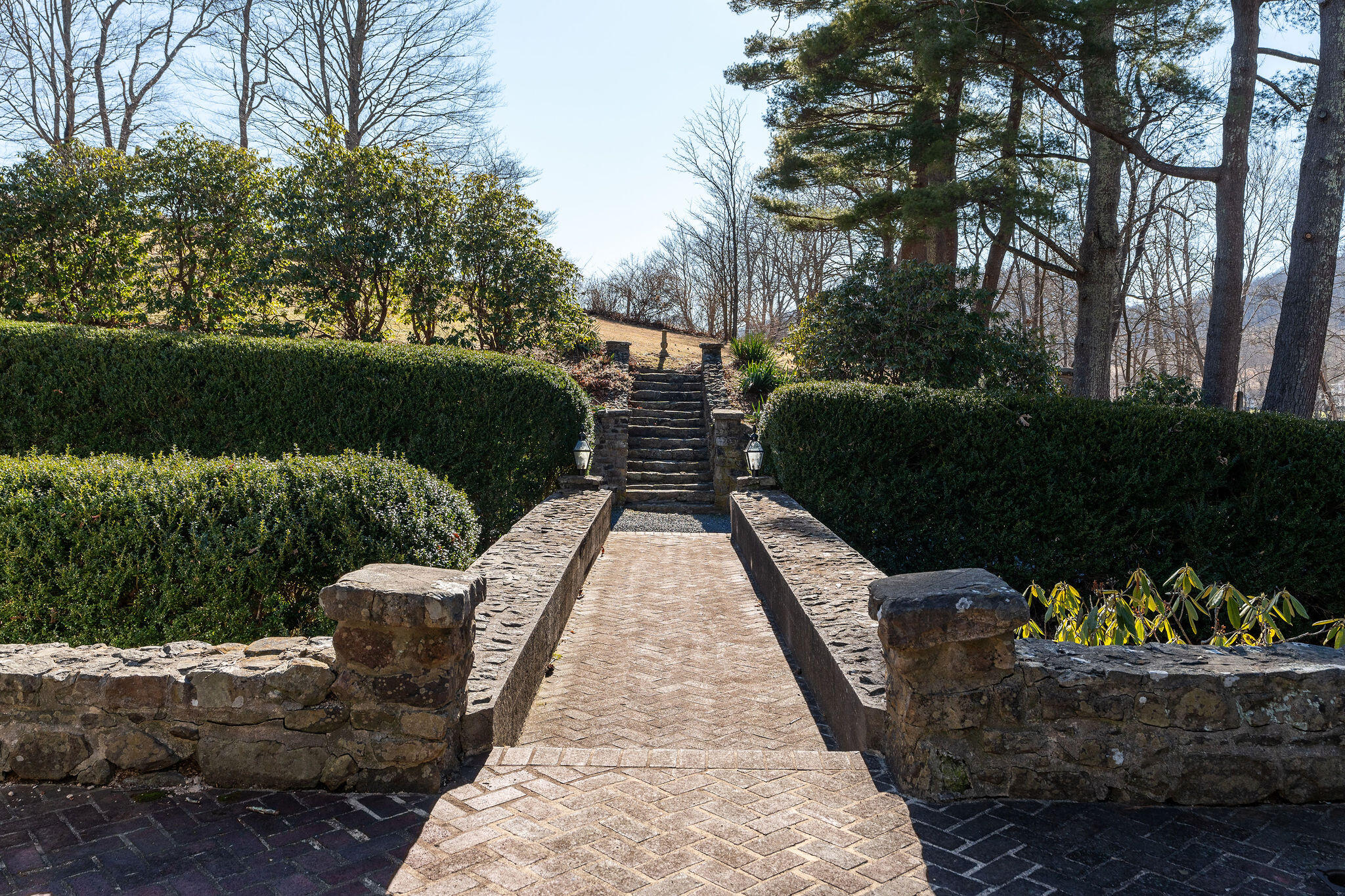 10772 Sam Snead Highway