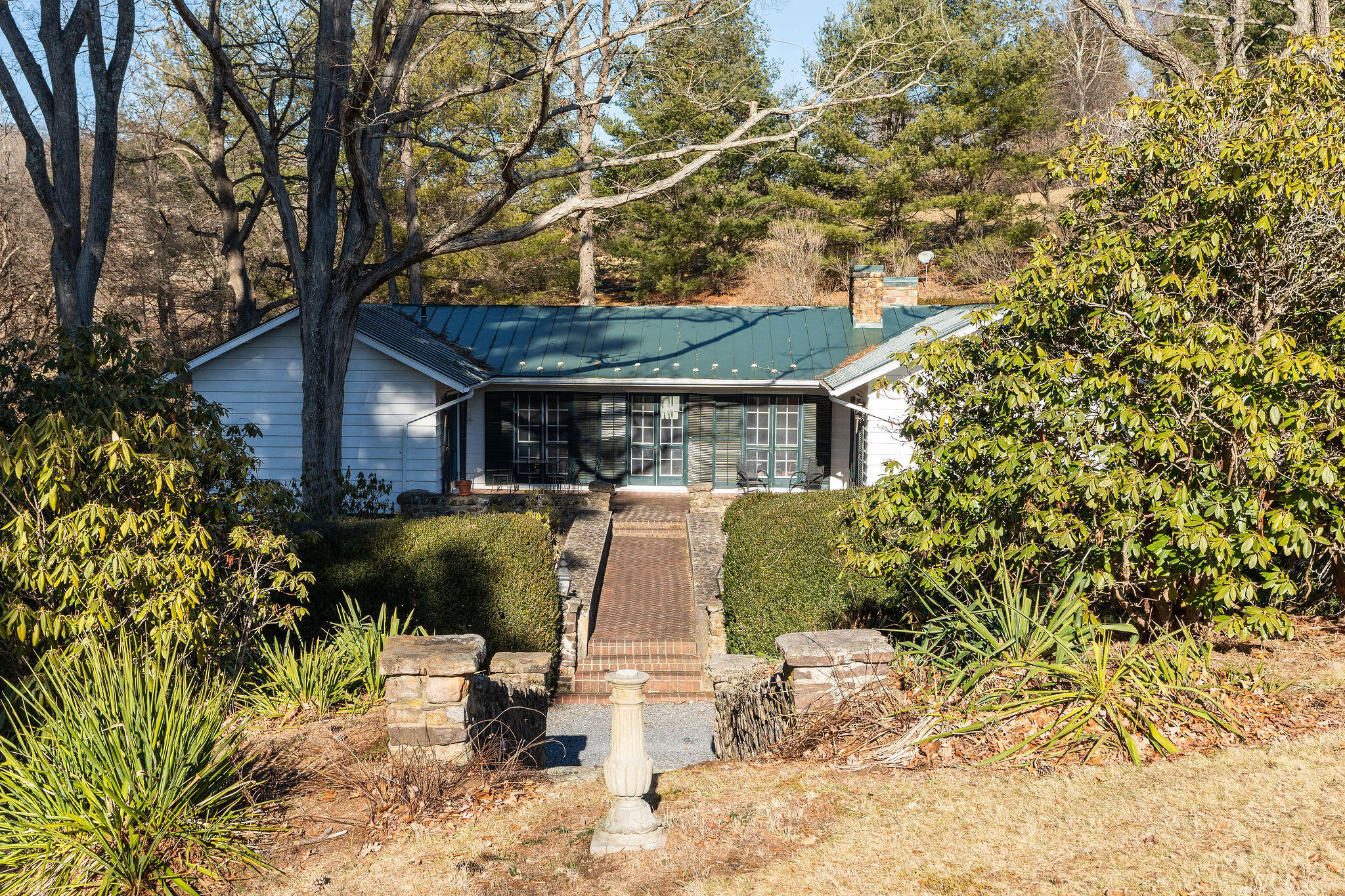 10772 Sam Snead Highway