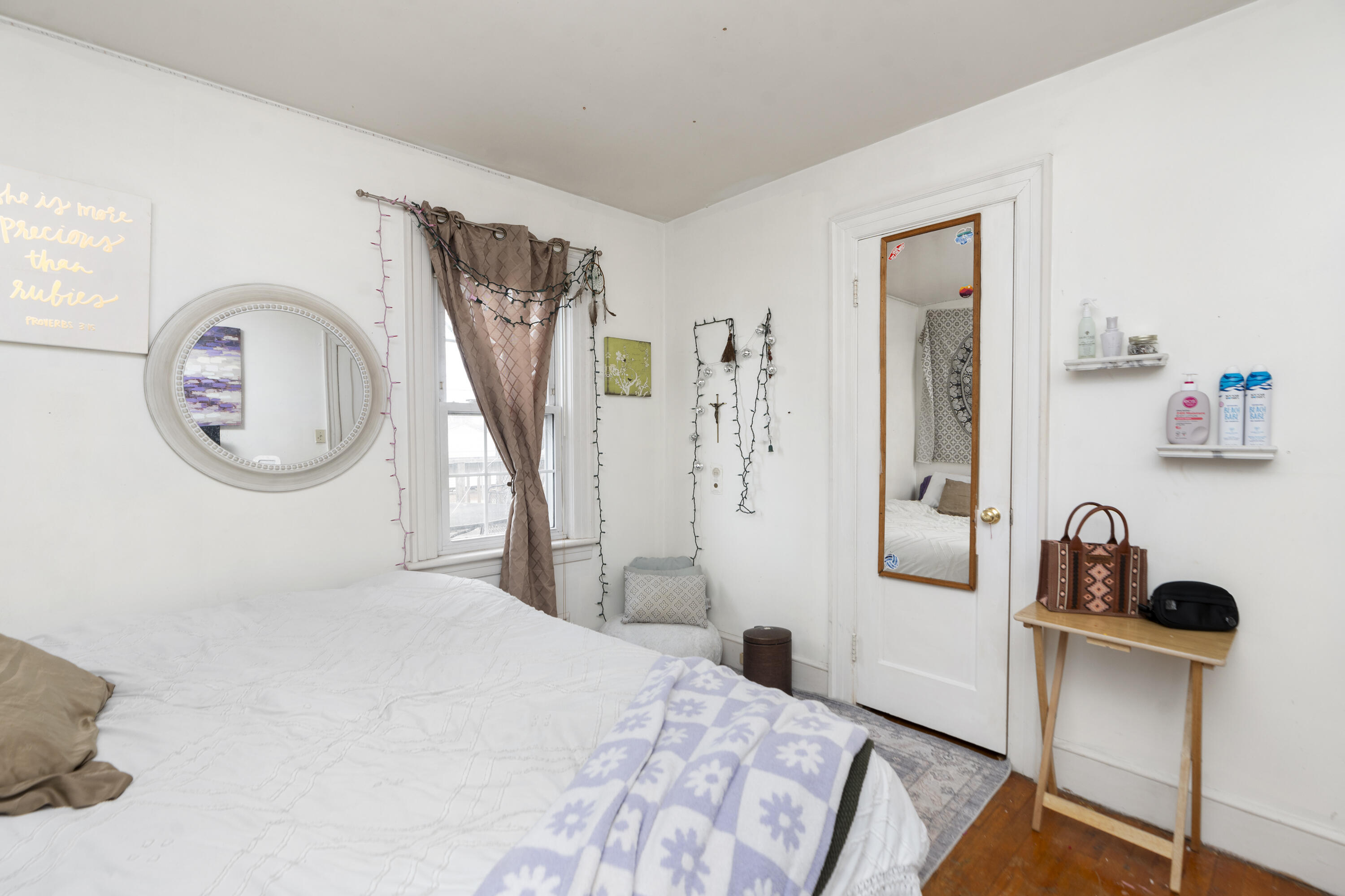 247 W 3rd St
