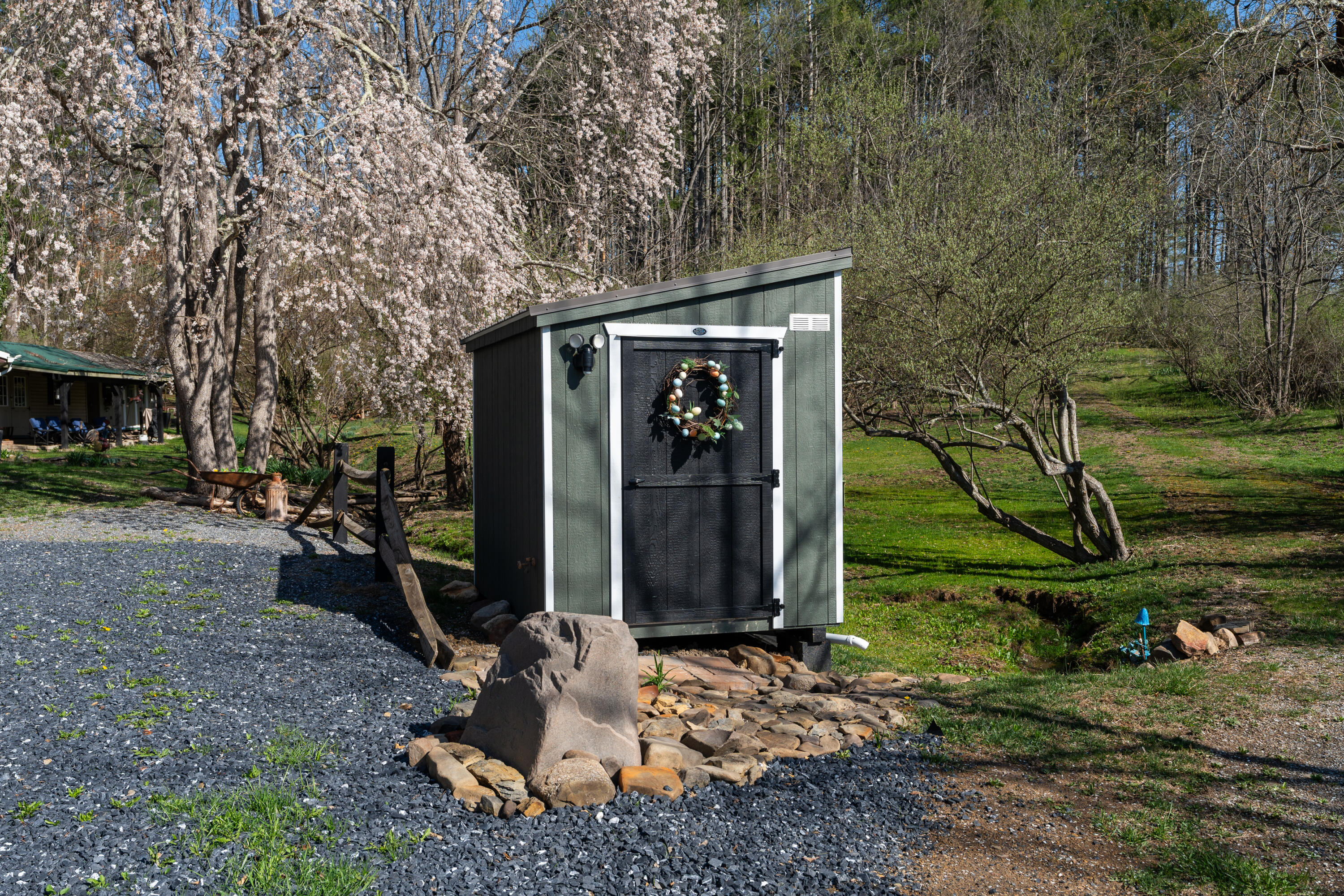 2665 Deerfield Valley Road Rd