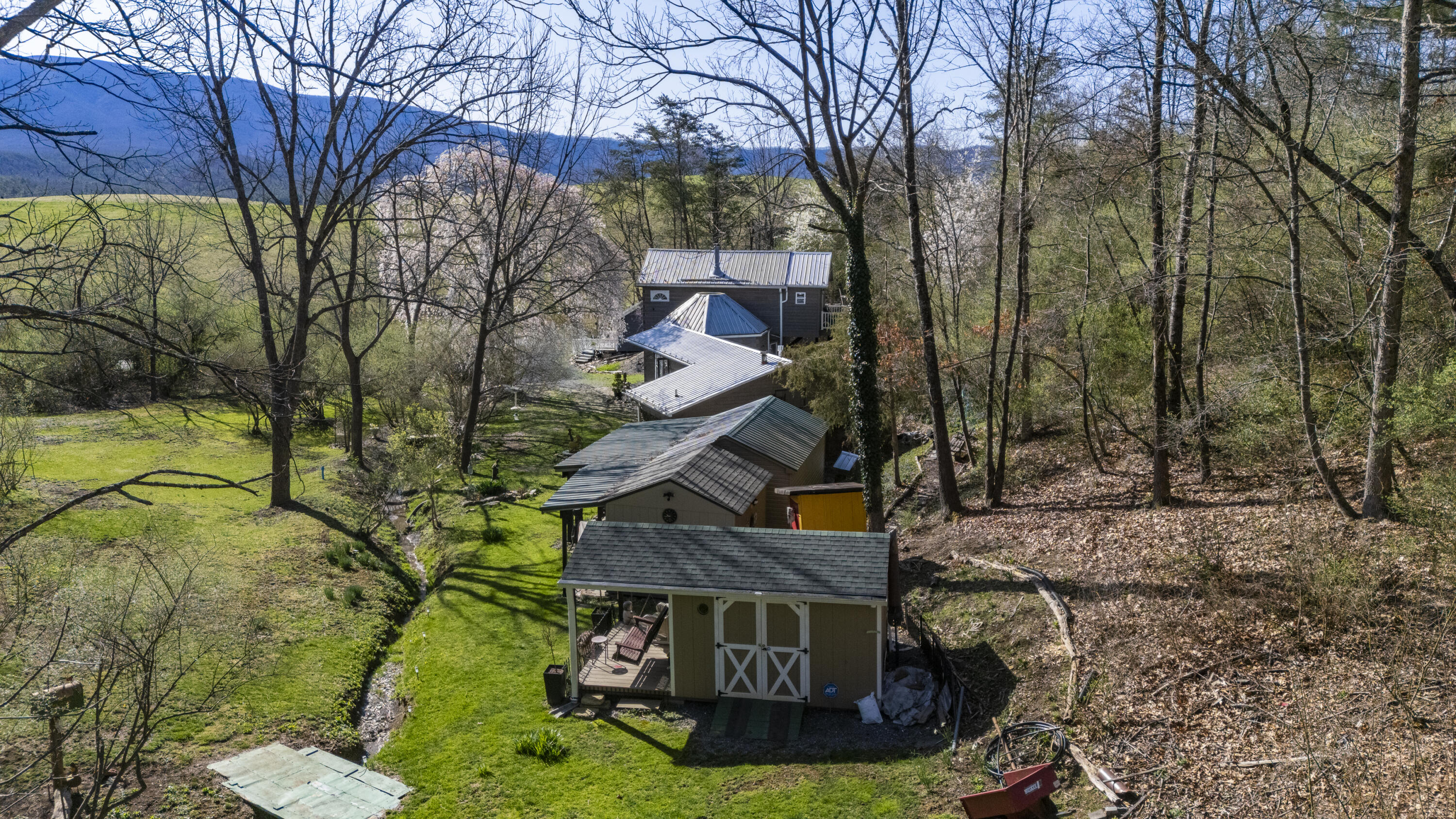 2665 Deerfield Valley Road Rd