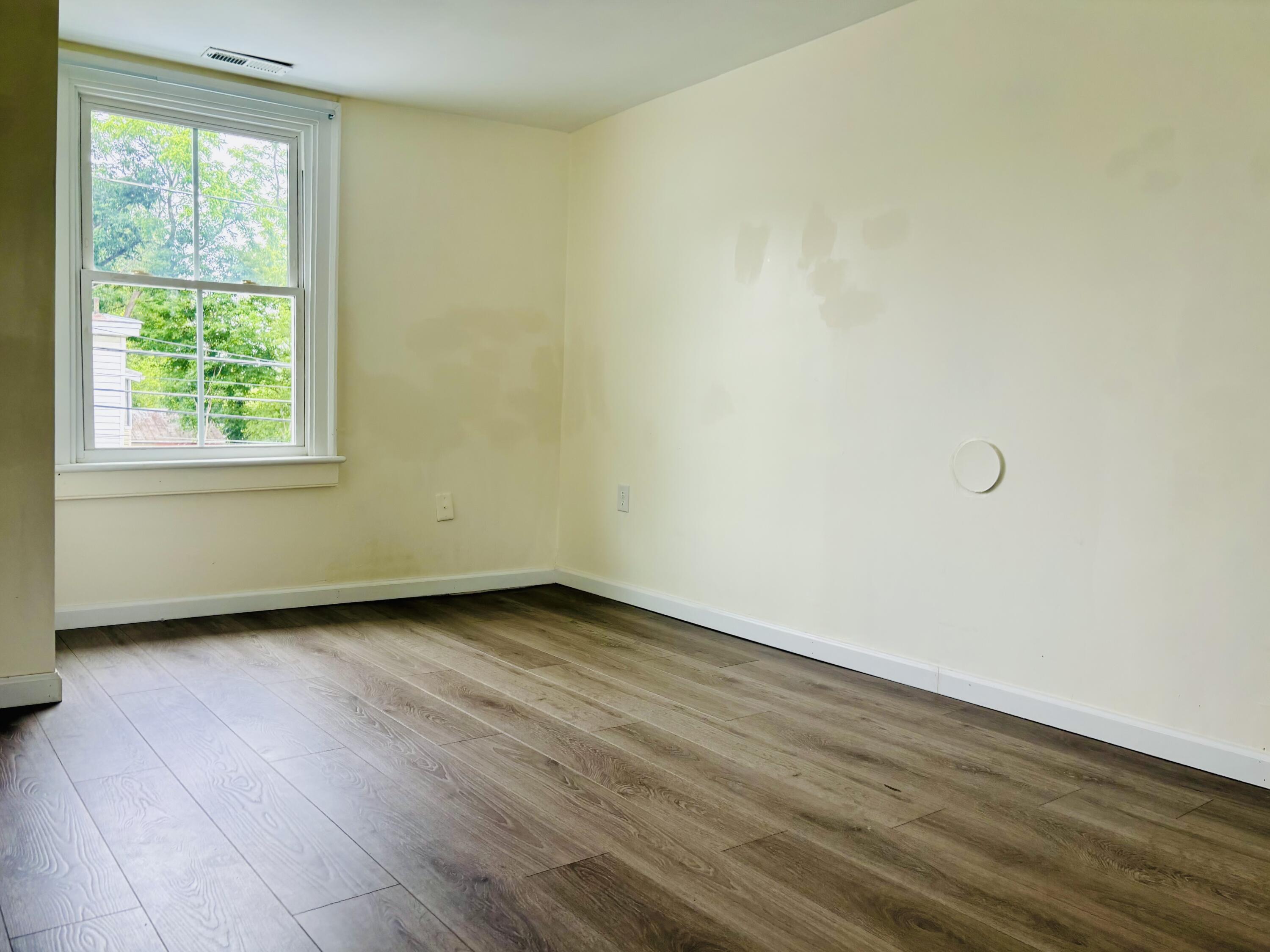 201 Fuller St