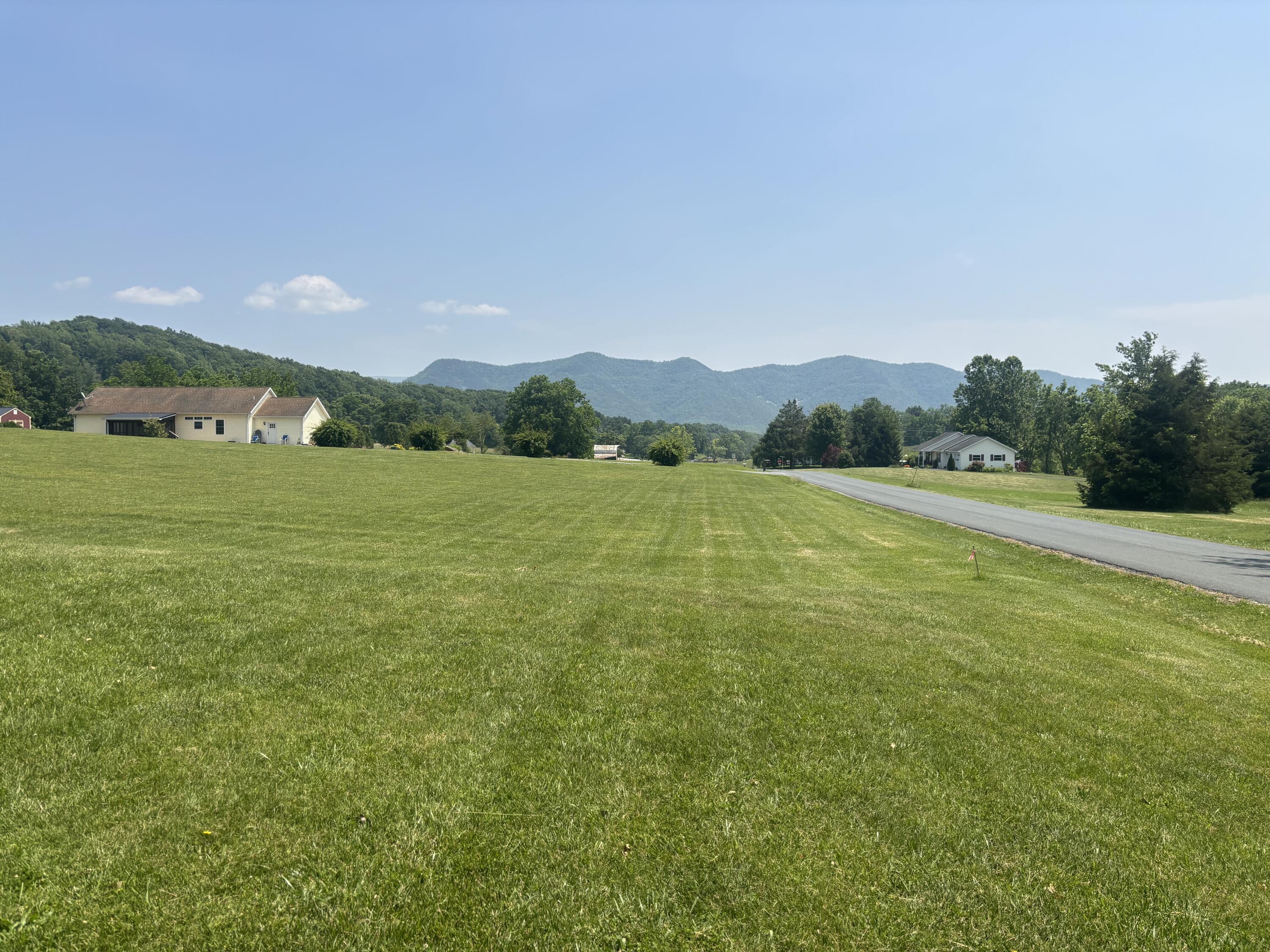337 Red Hill Rd