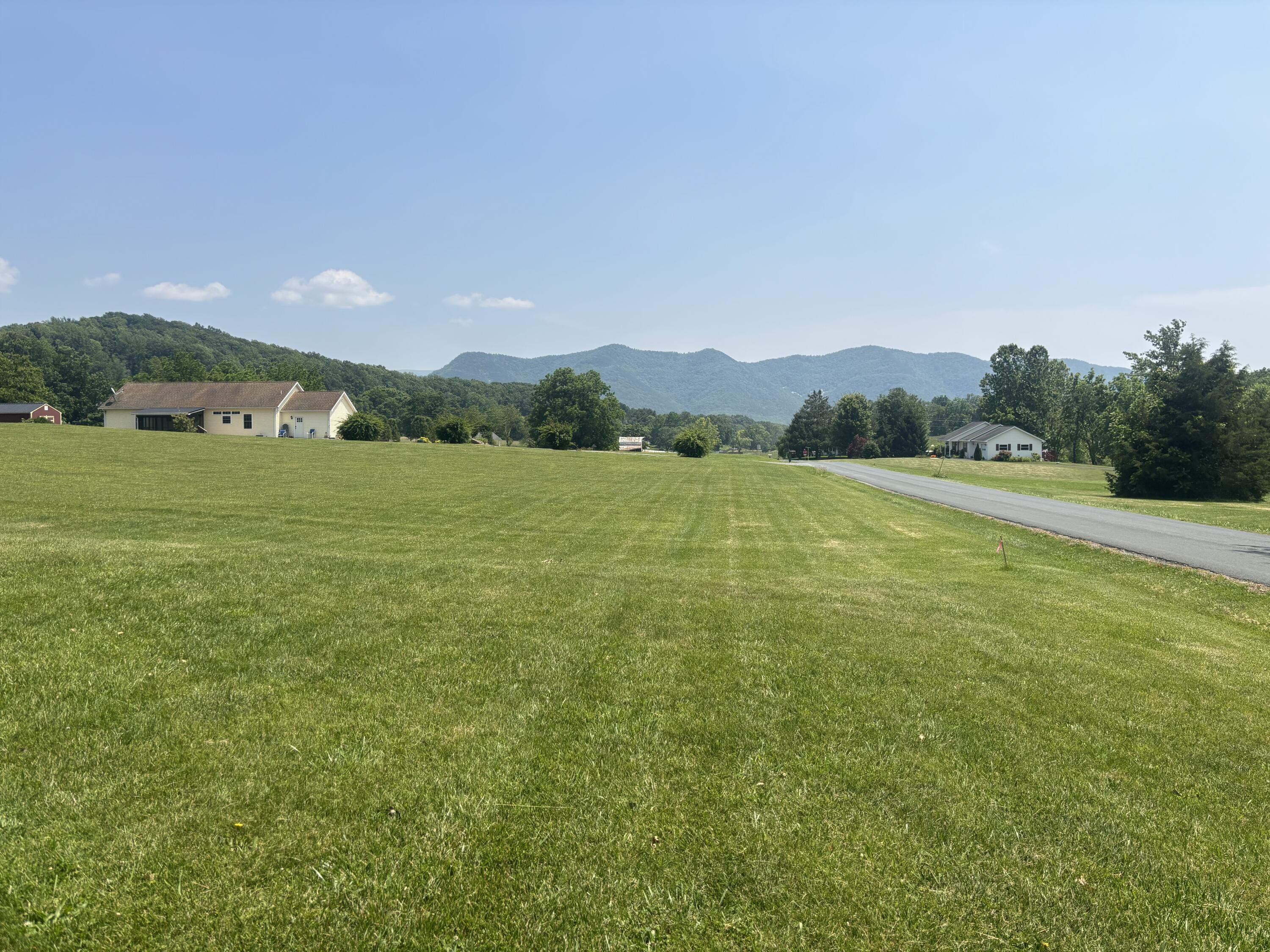 337 Red Hill Rd