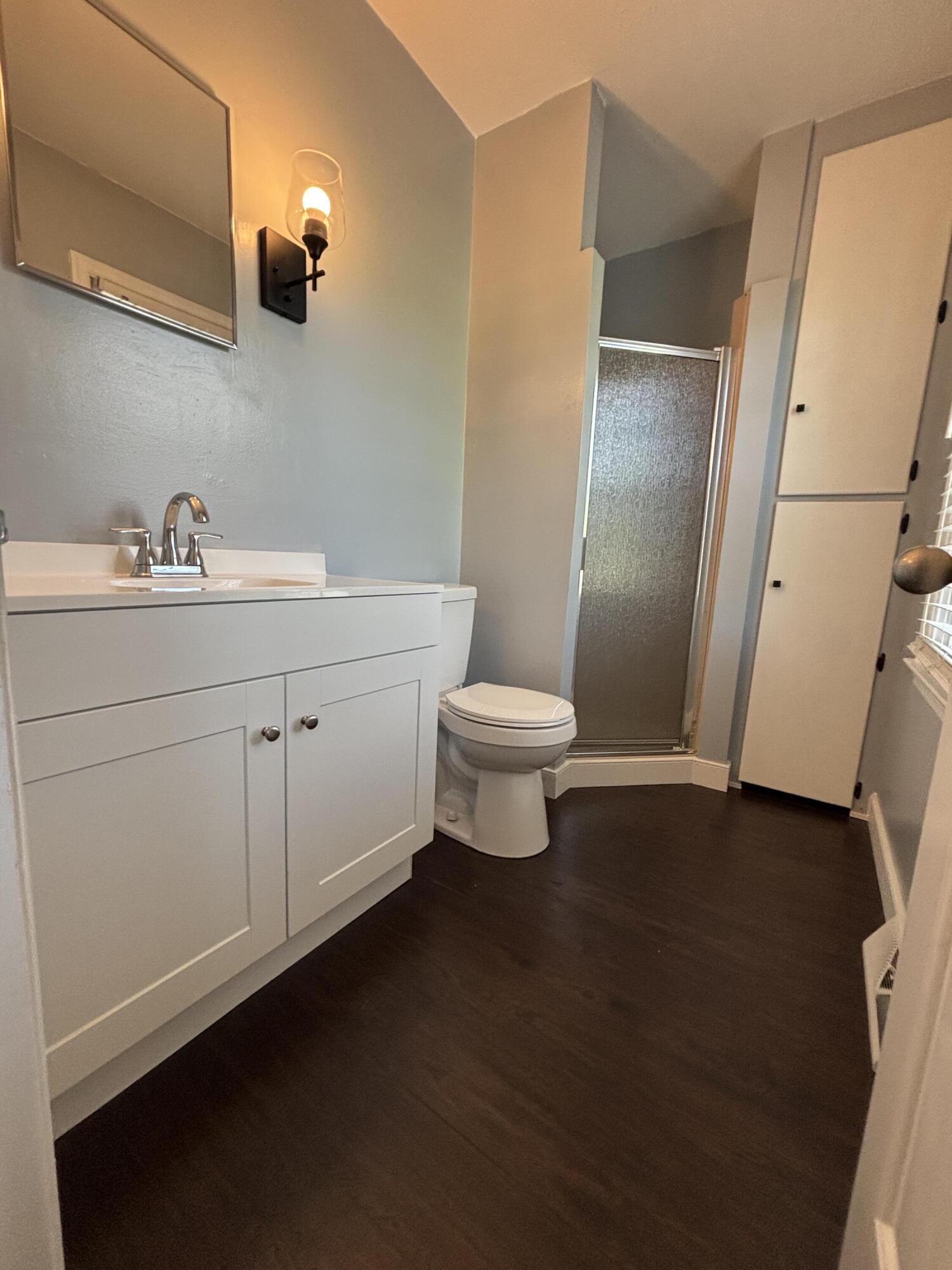 108 Essex Dr