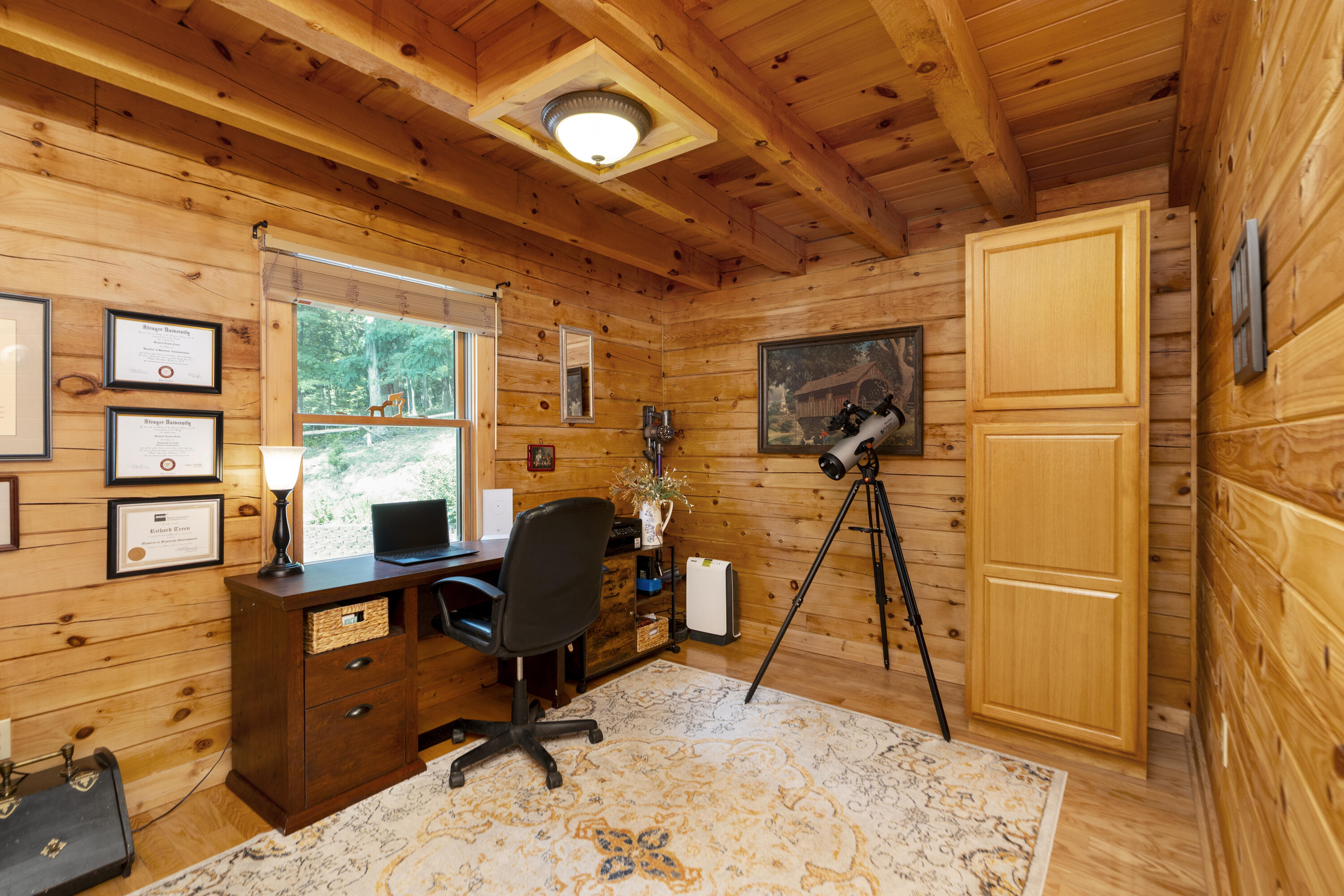 440 Hollow Ln