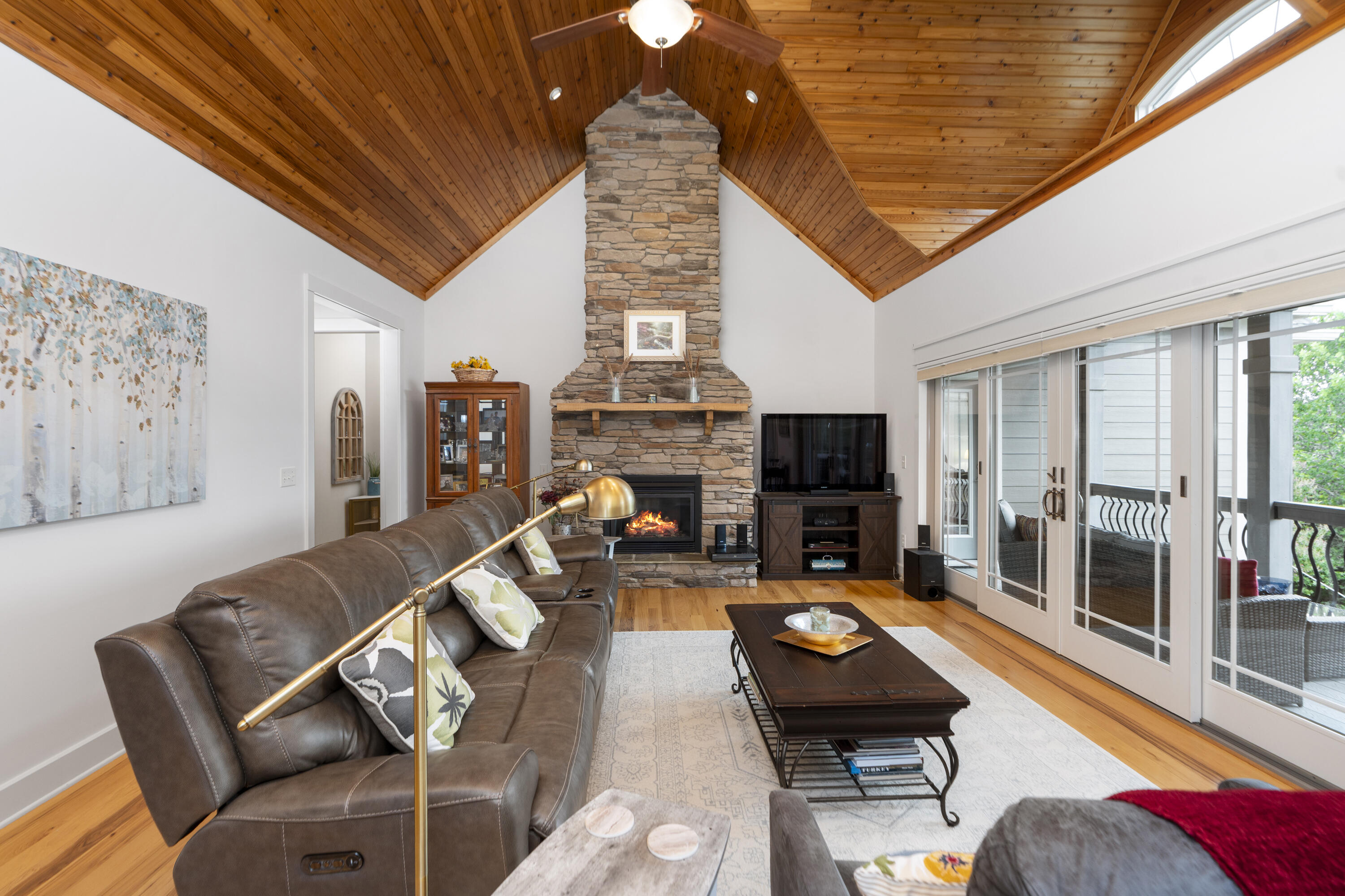 251 Alpine Dr