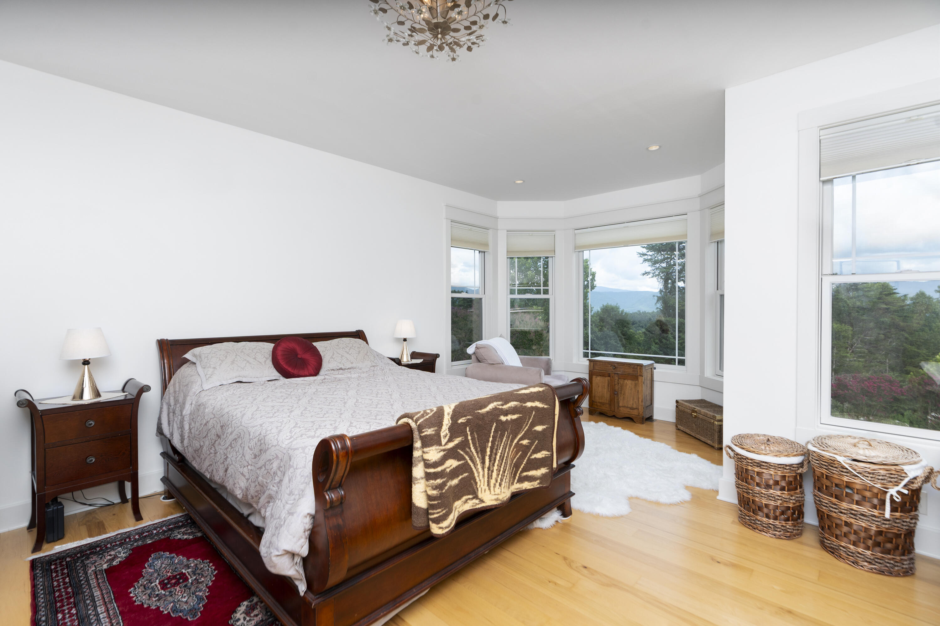 251 Alpine Dr