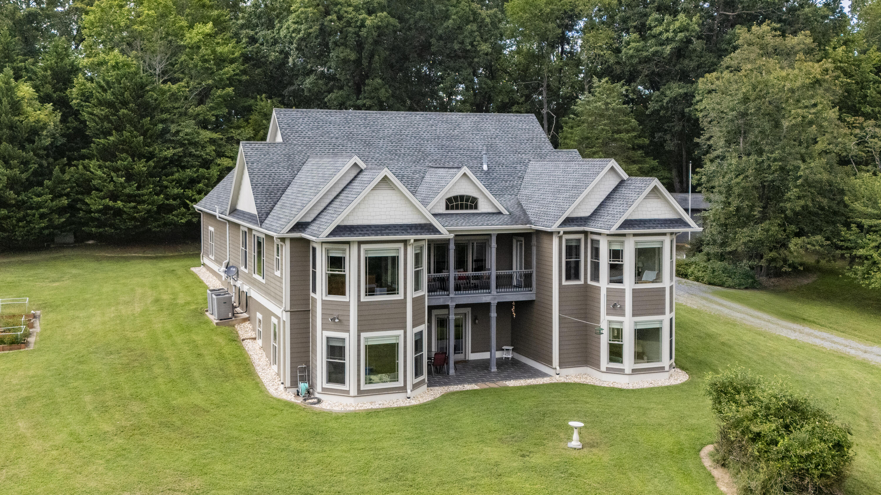 251 Alpine Dr