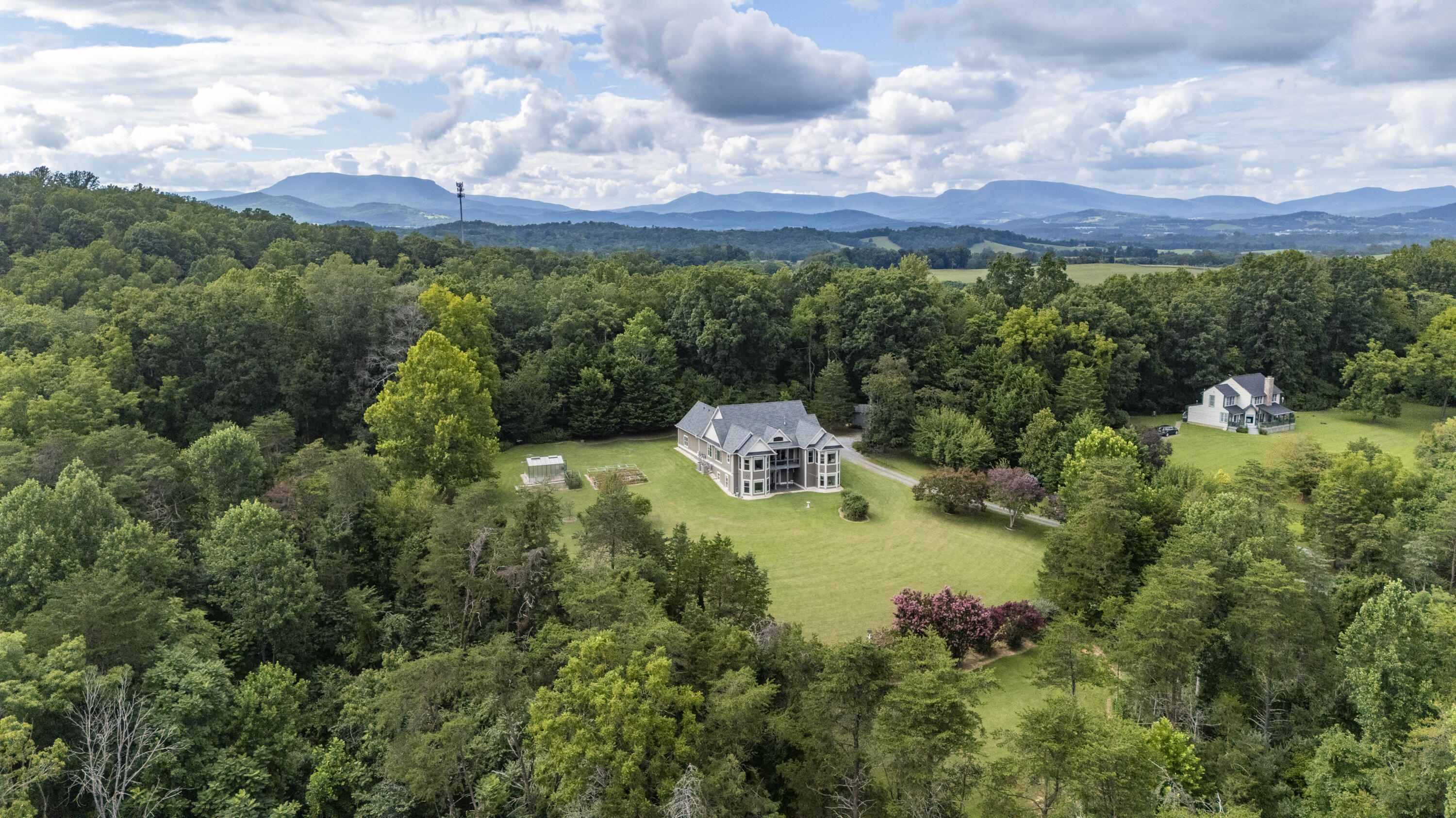251 Alpine Dr
