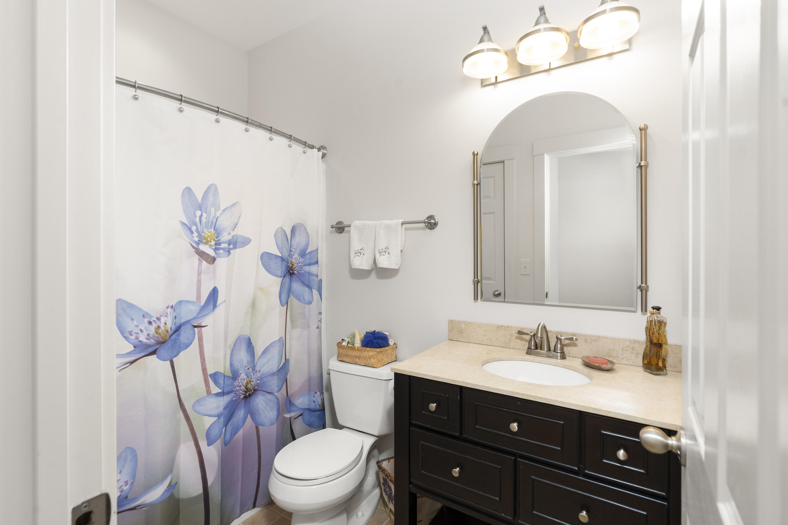251 Alpine Dr