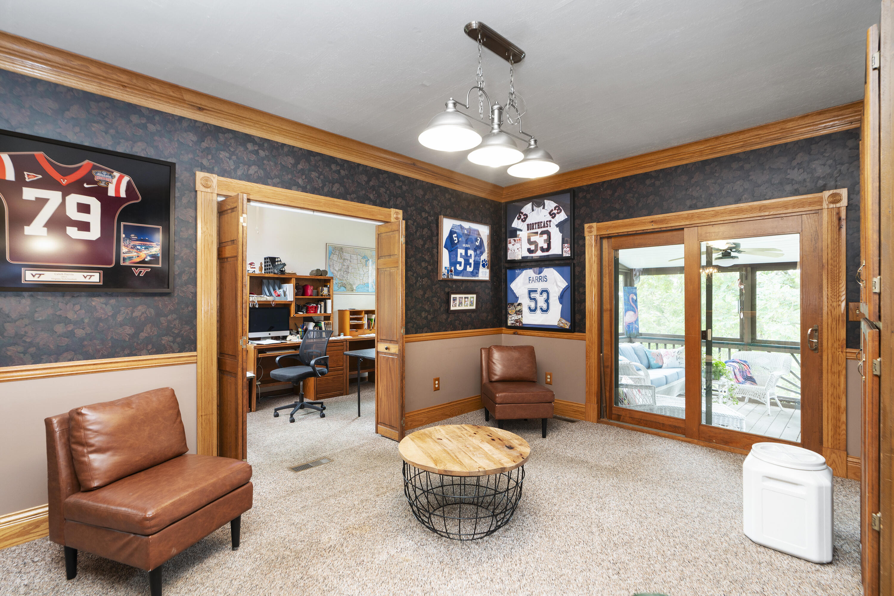82 Ridgeview Ln