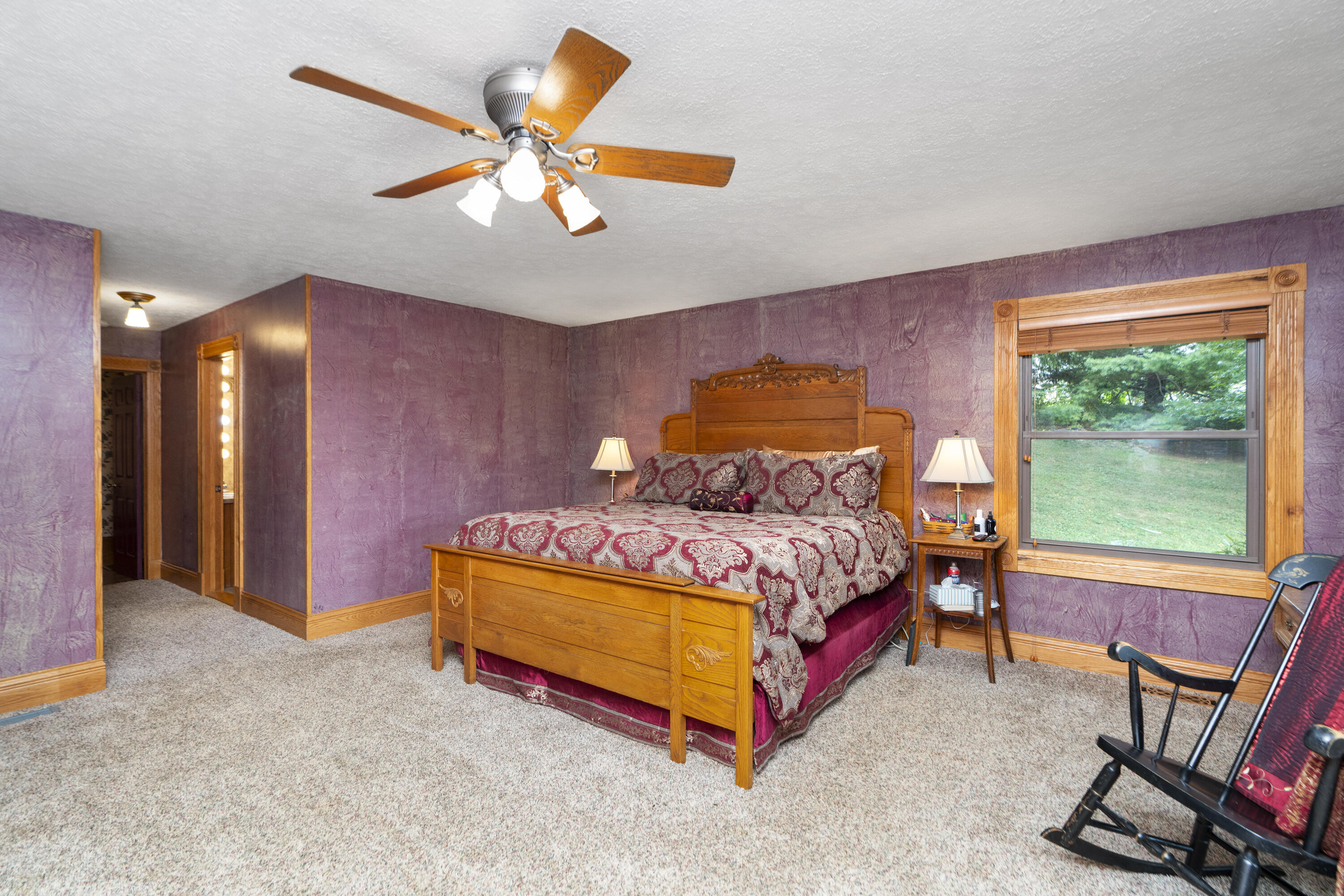 82 Ridgeview Ln