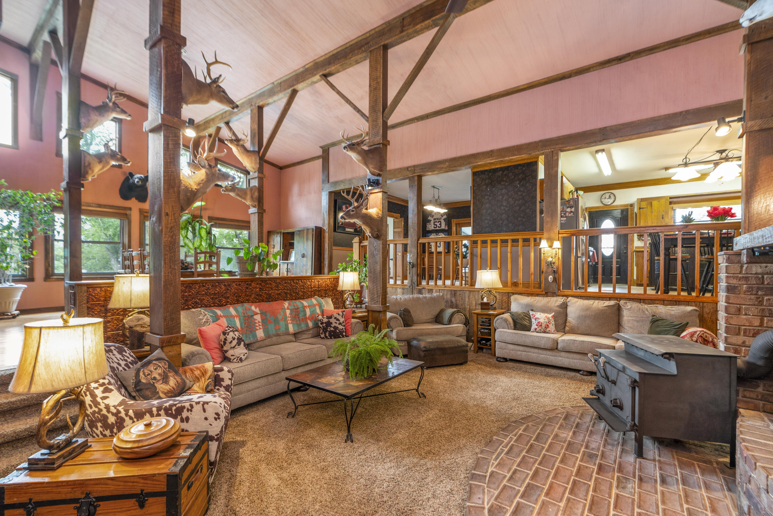 82 Ridgeview Ln