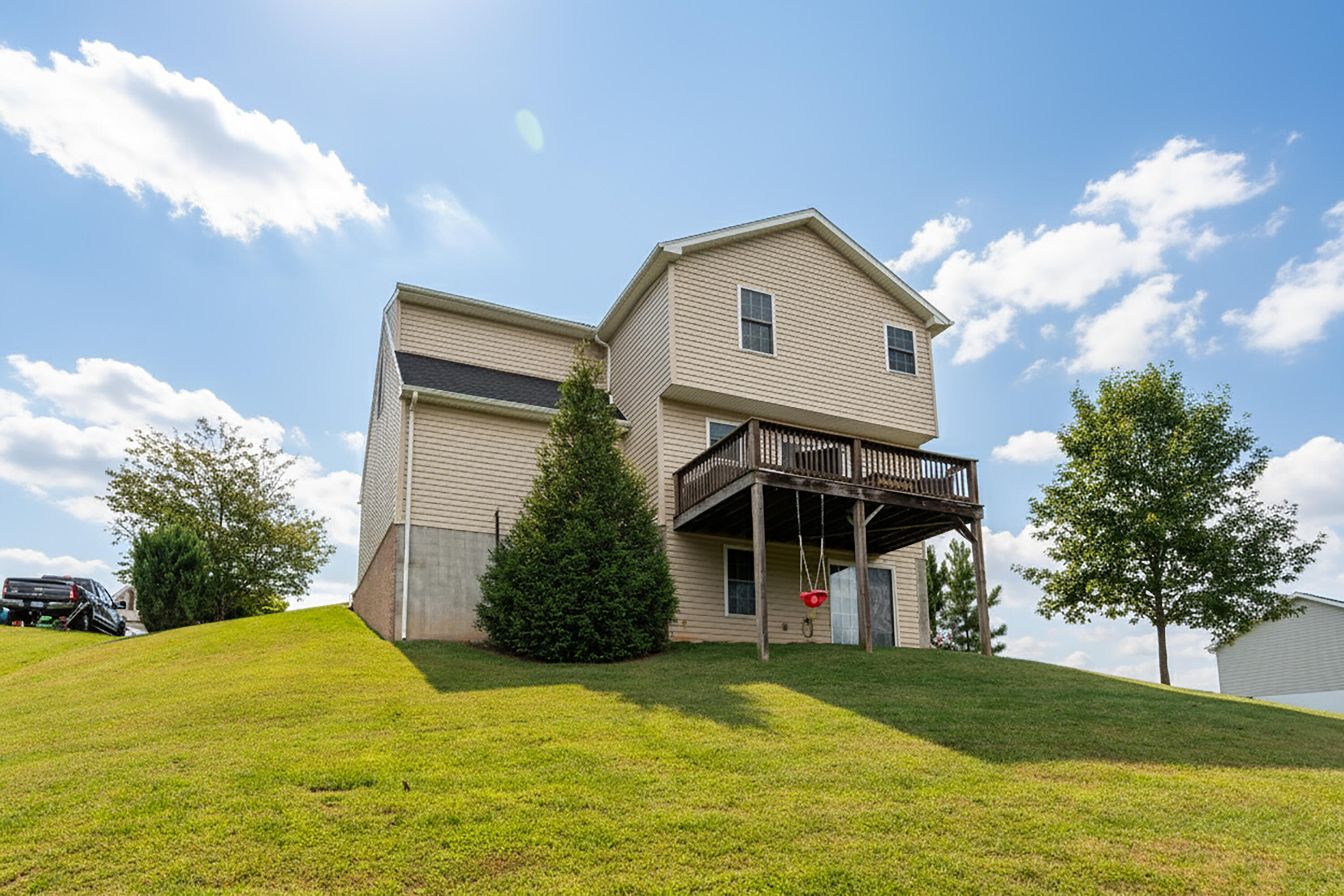 145 Thoroughbred Cir
