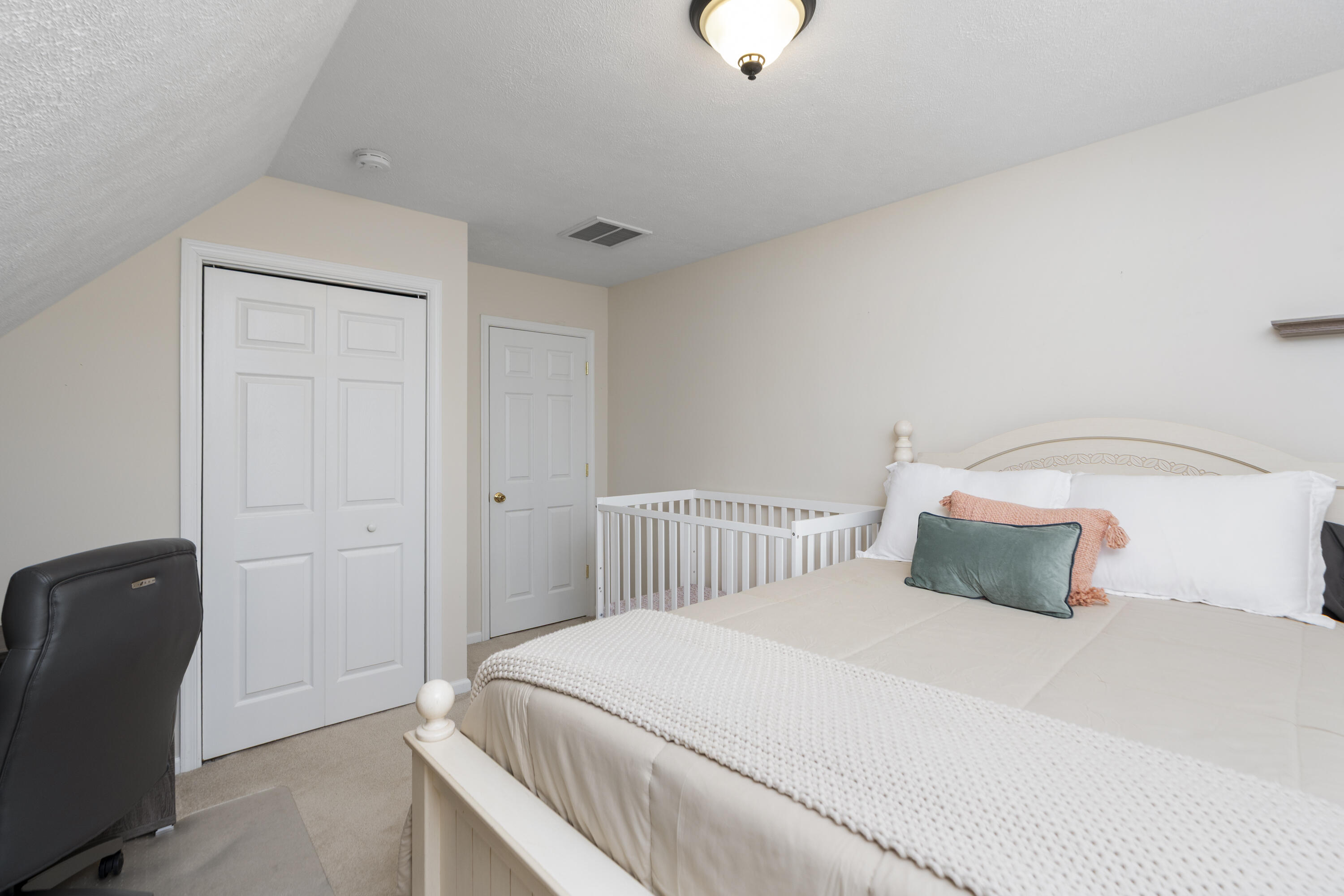 145 Thoroughbred Cir