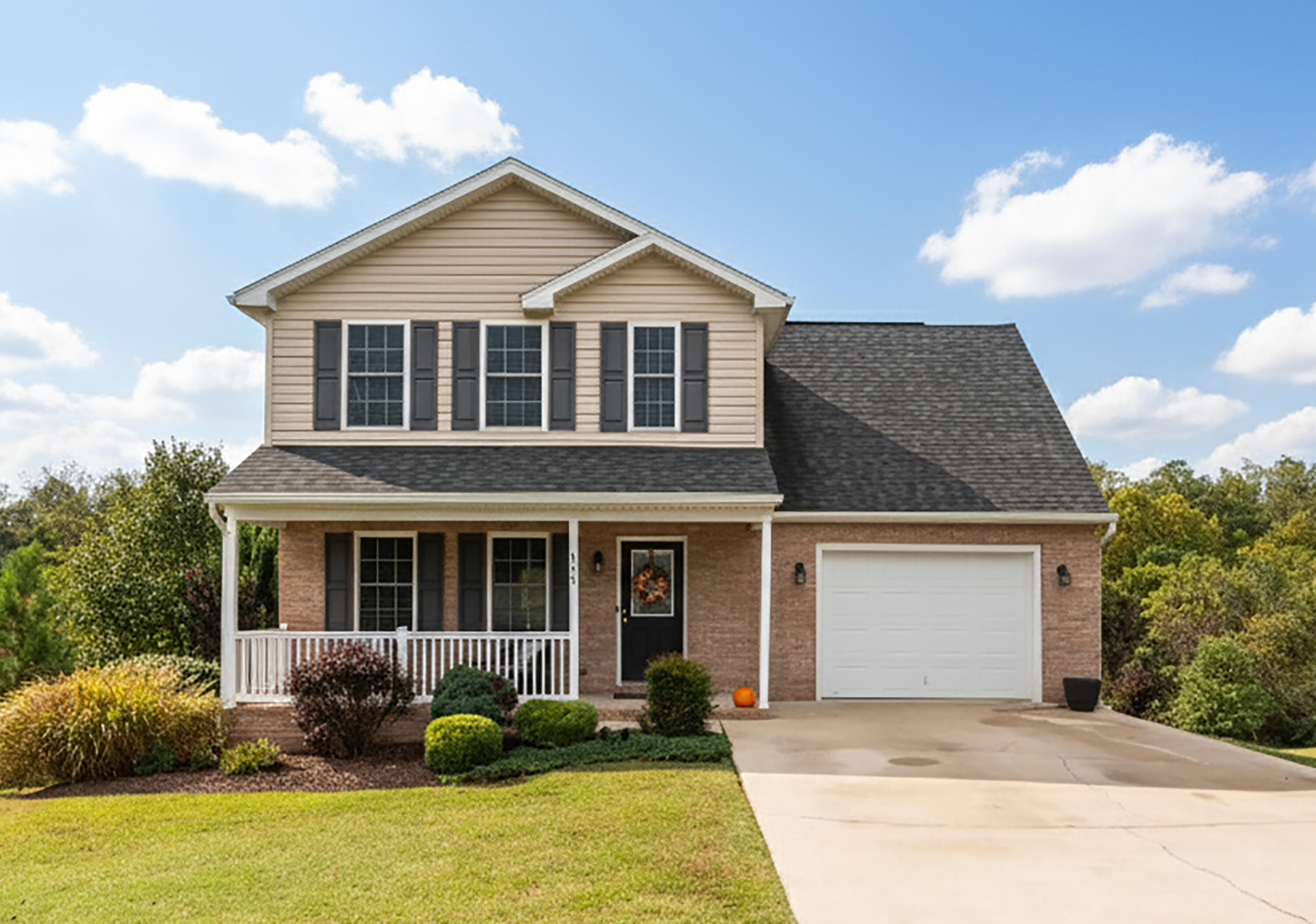 145 Thoroughbred Cir