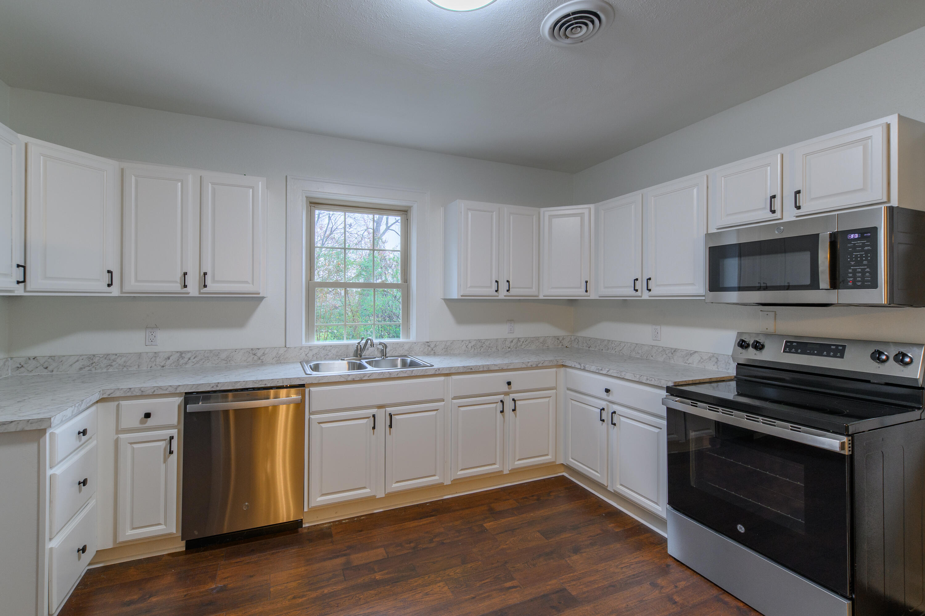 1451 Kelvin Grove Rd