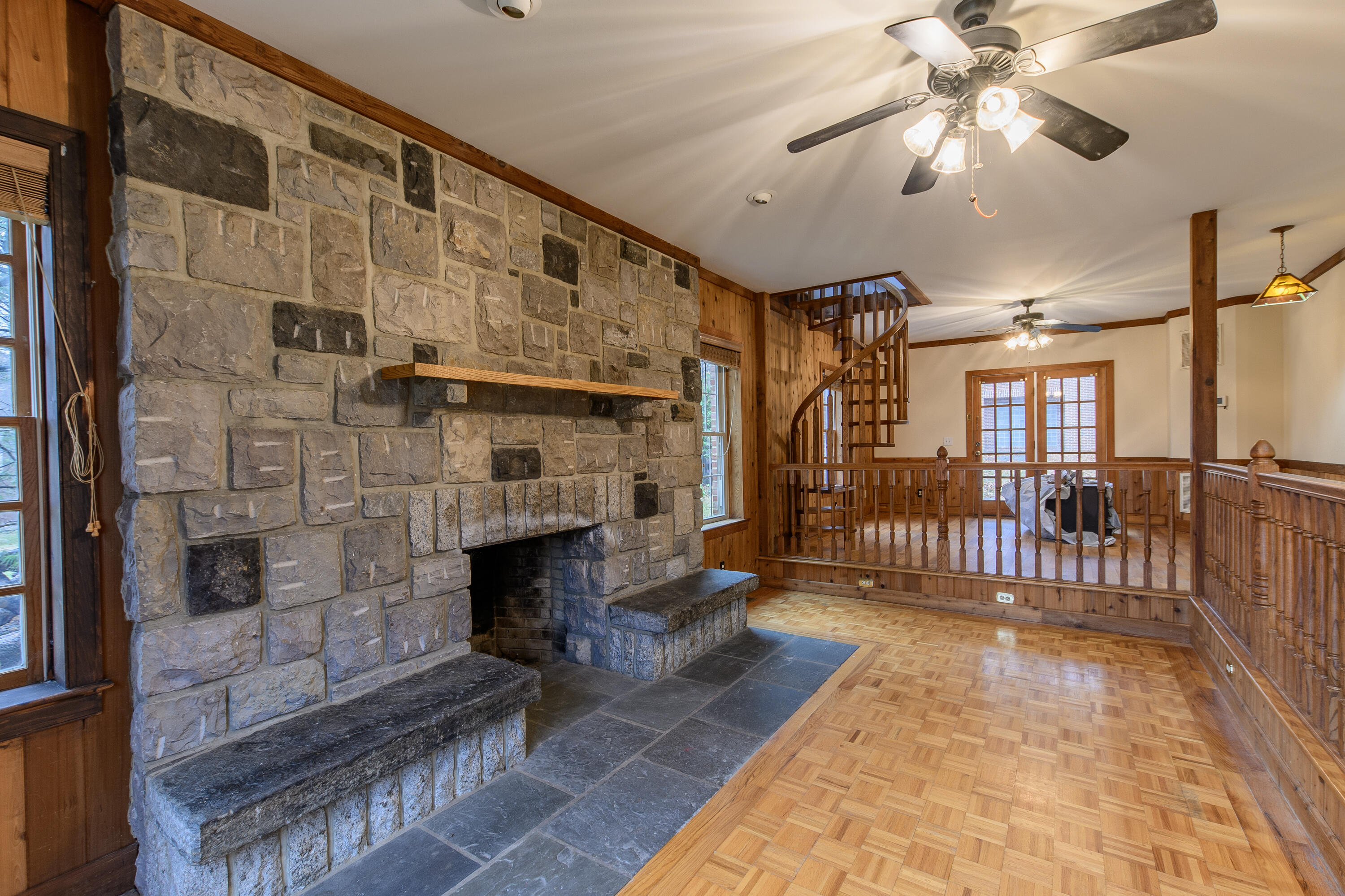 1451 Kelvin Grove Rd