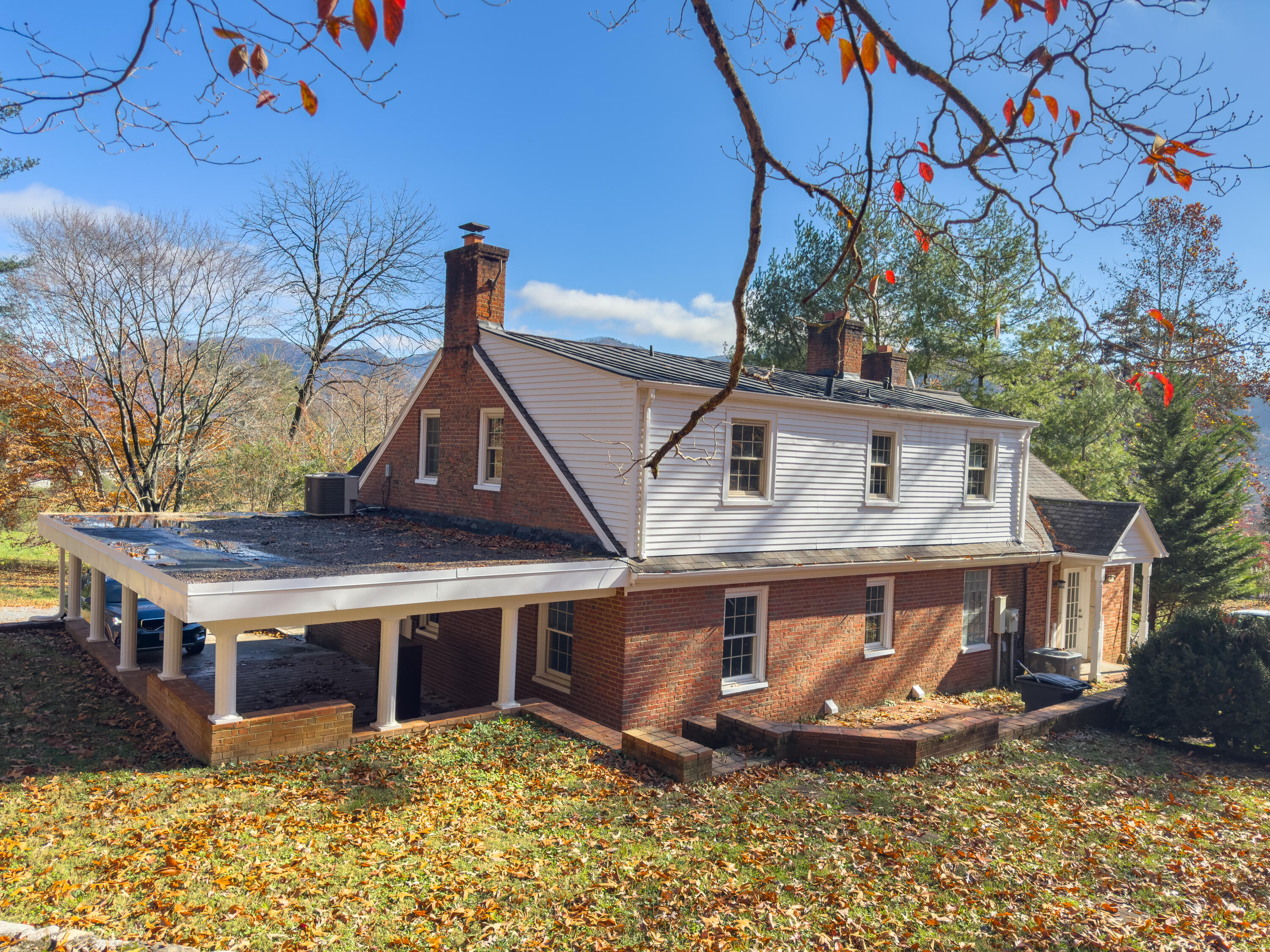 1451 Kelvin Grove Rd