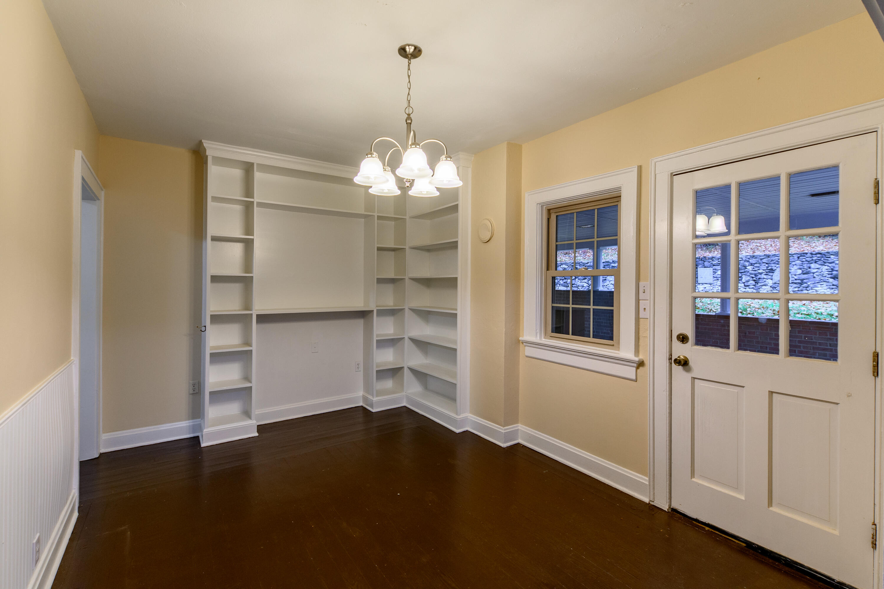 1451 Kelvin Grove Rd