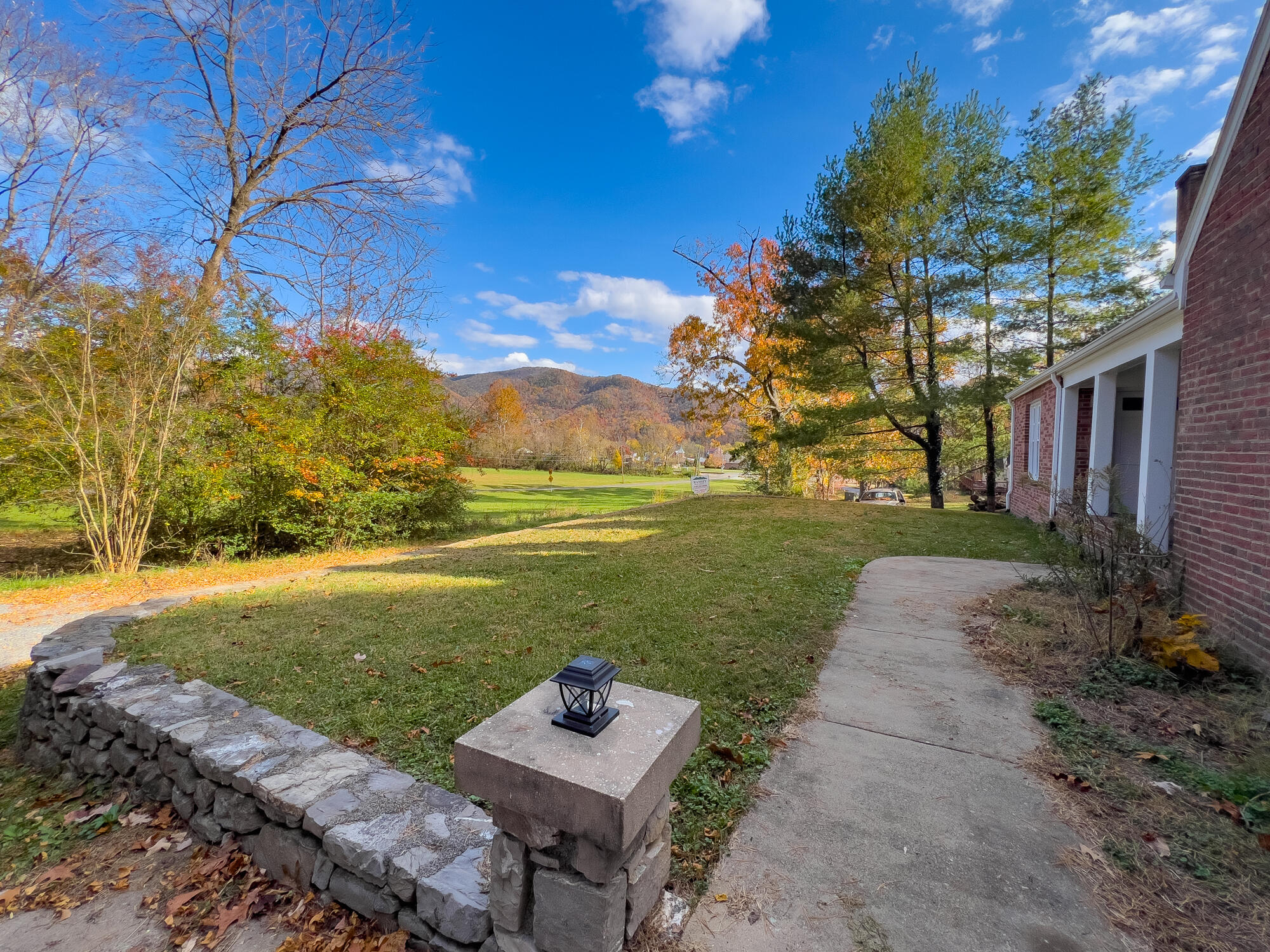 1451 Kelvin Grove Rd