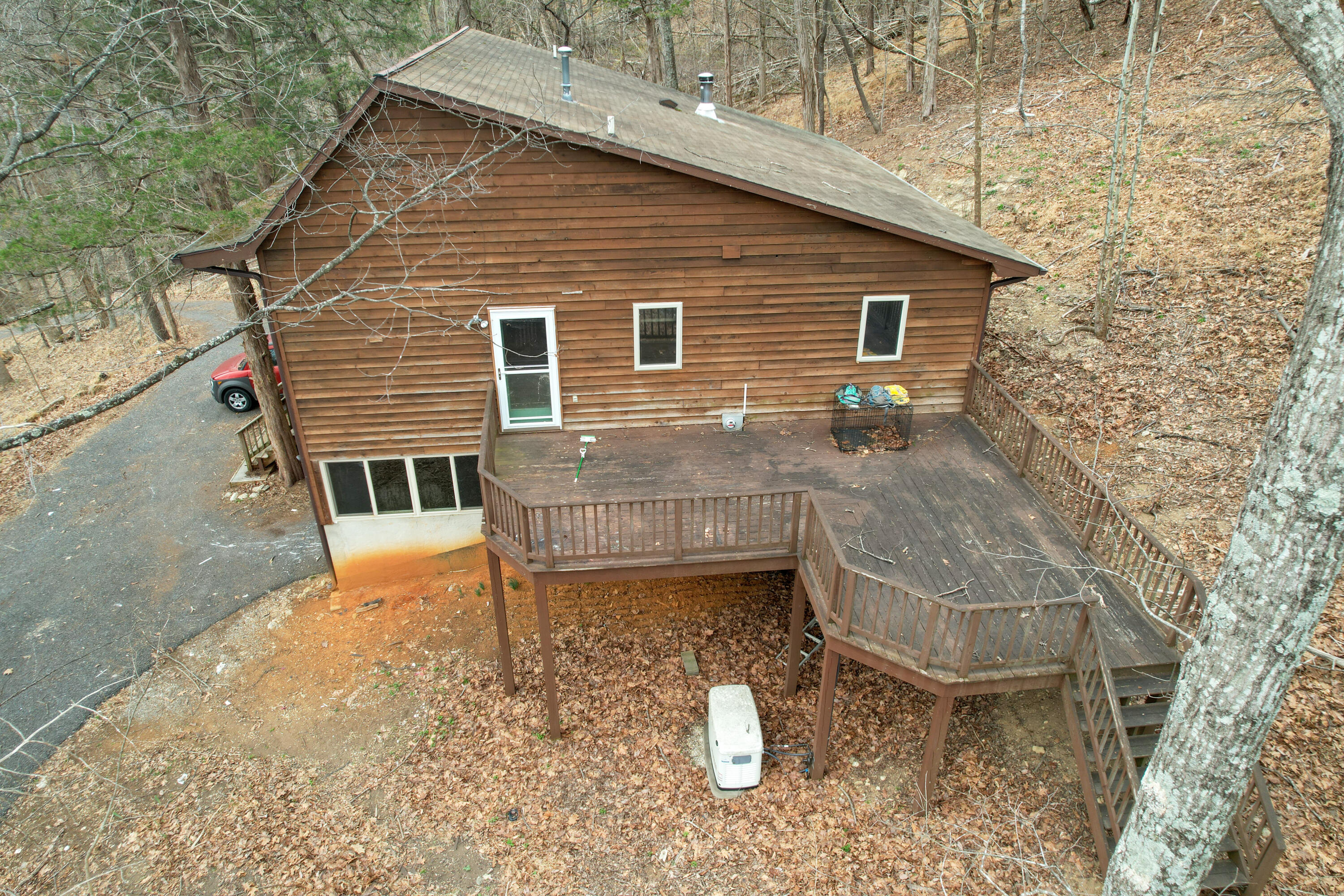 448 HOLLOW Ln