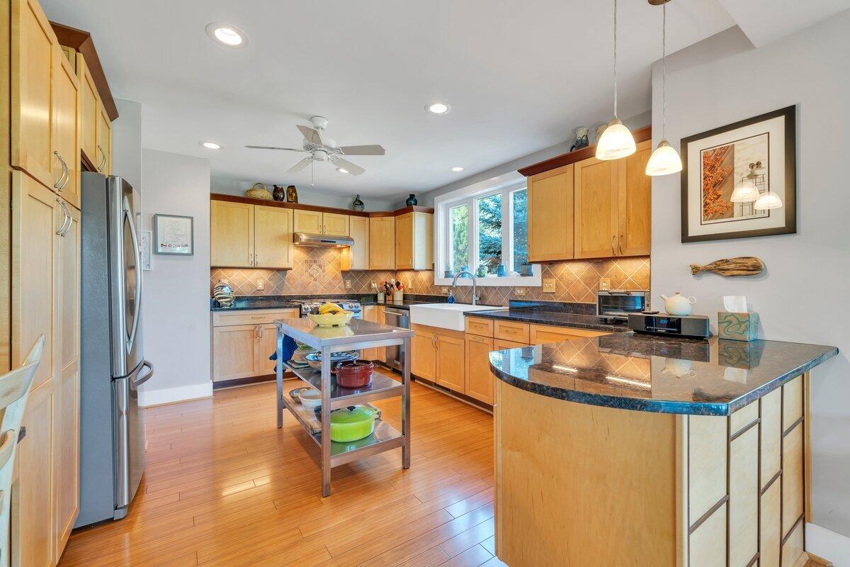 80 E Field Rd