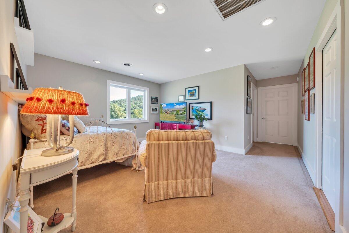 80 E Field Rd