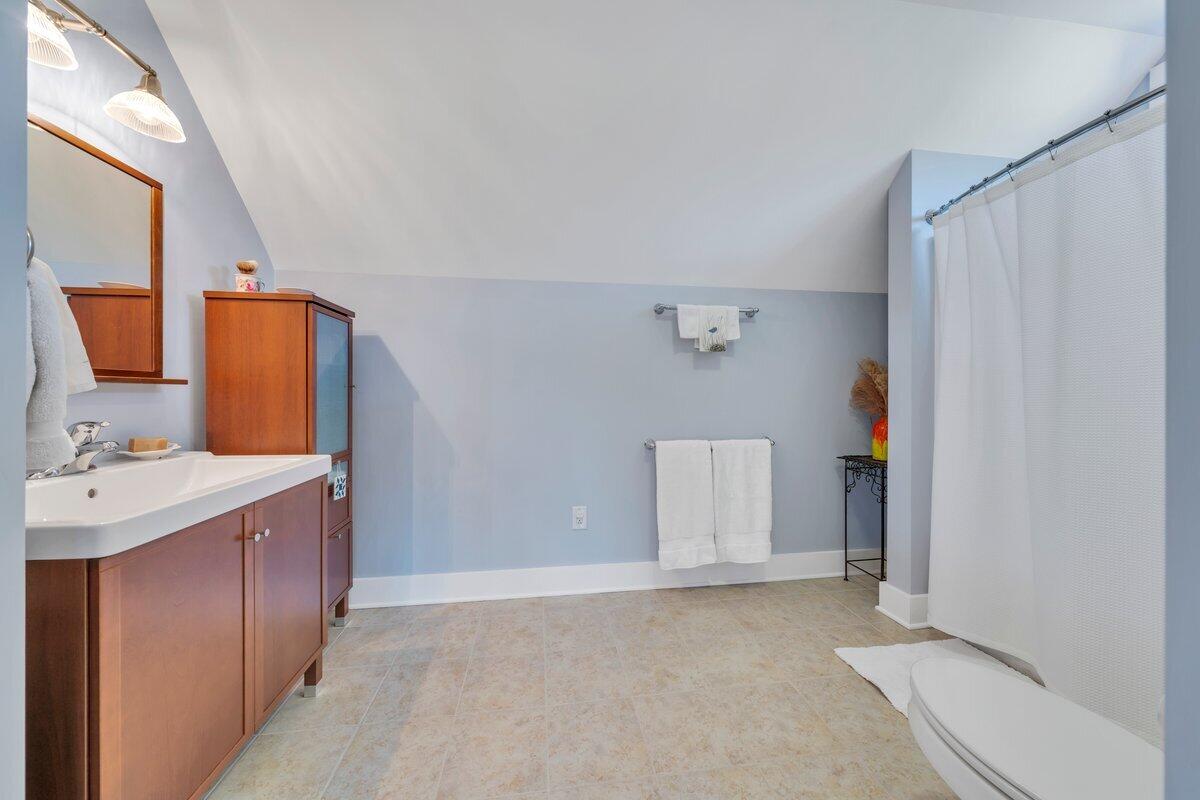 80 E Field Rd