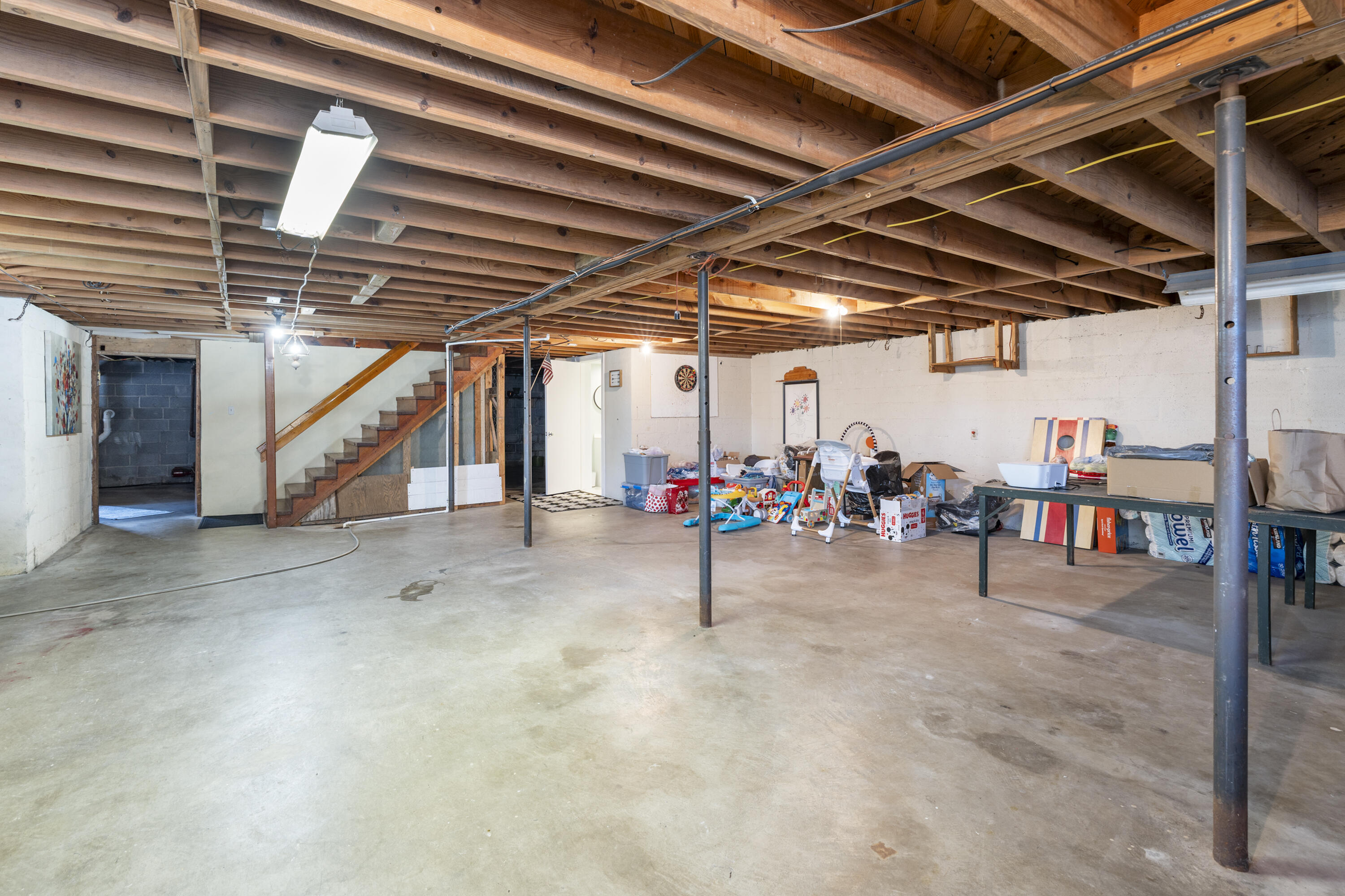 37 MERLIN Ln