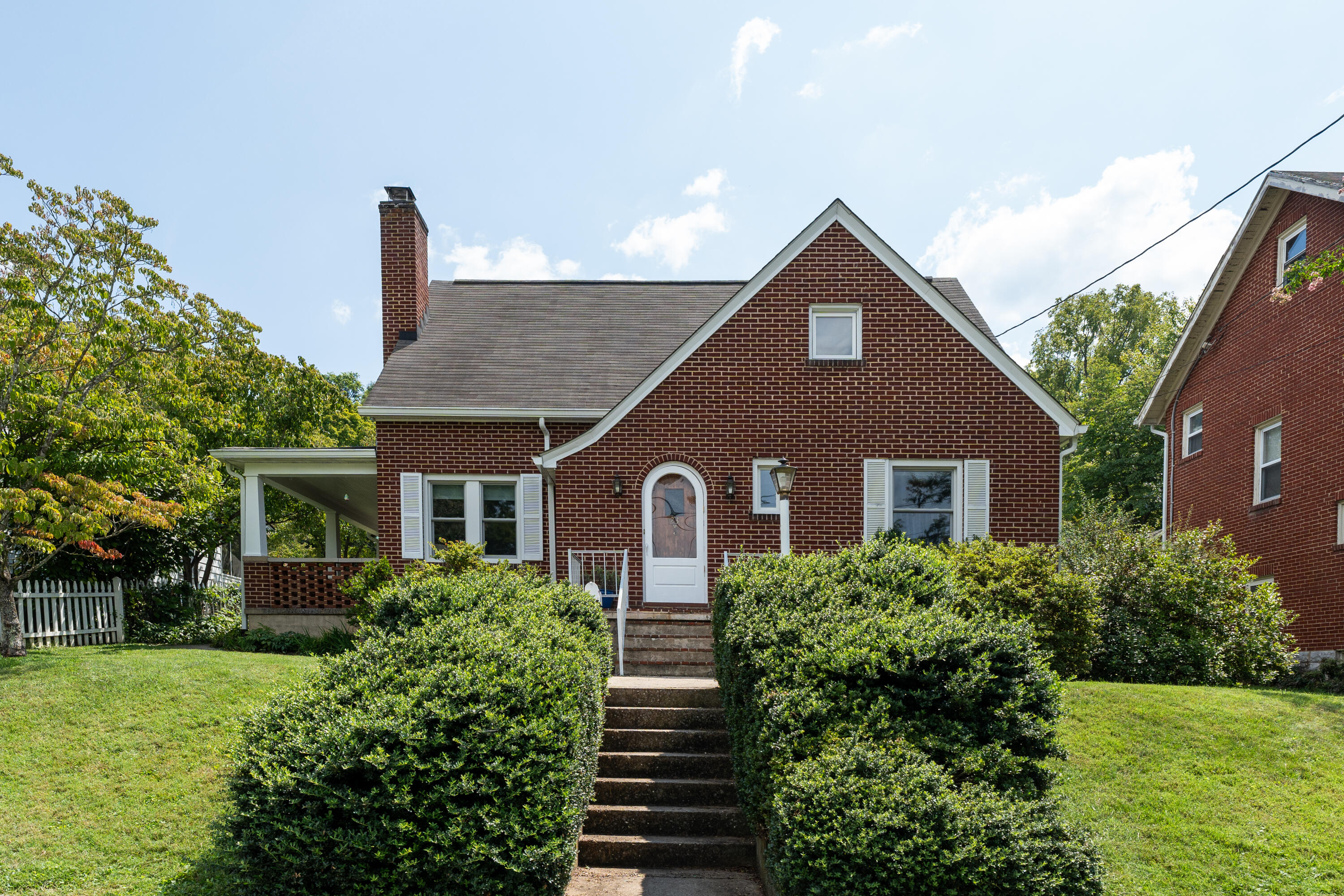 23 WESTSIDE Ct