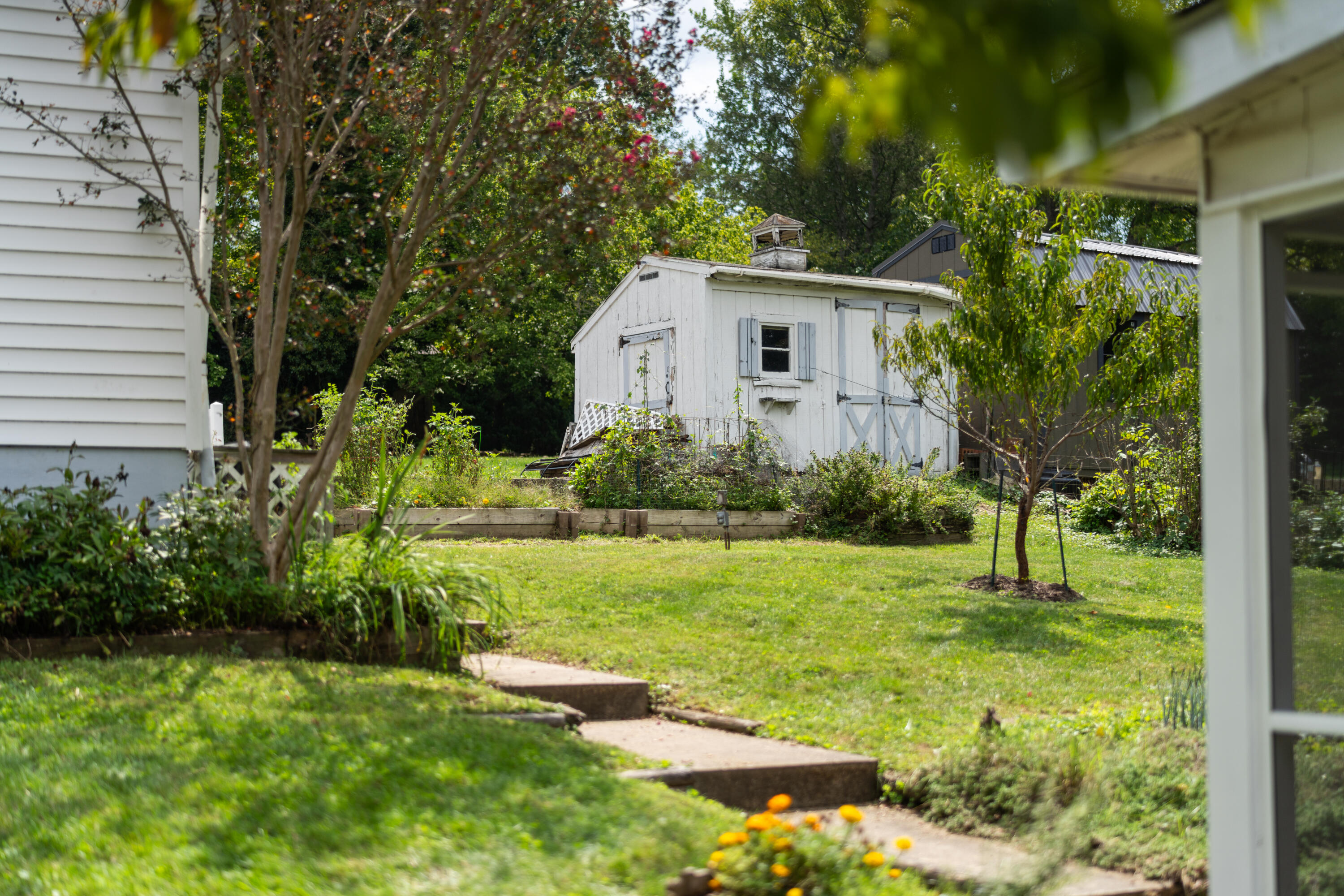 23 WESTSIDE Ct