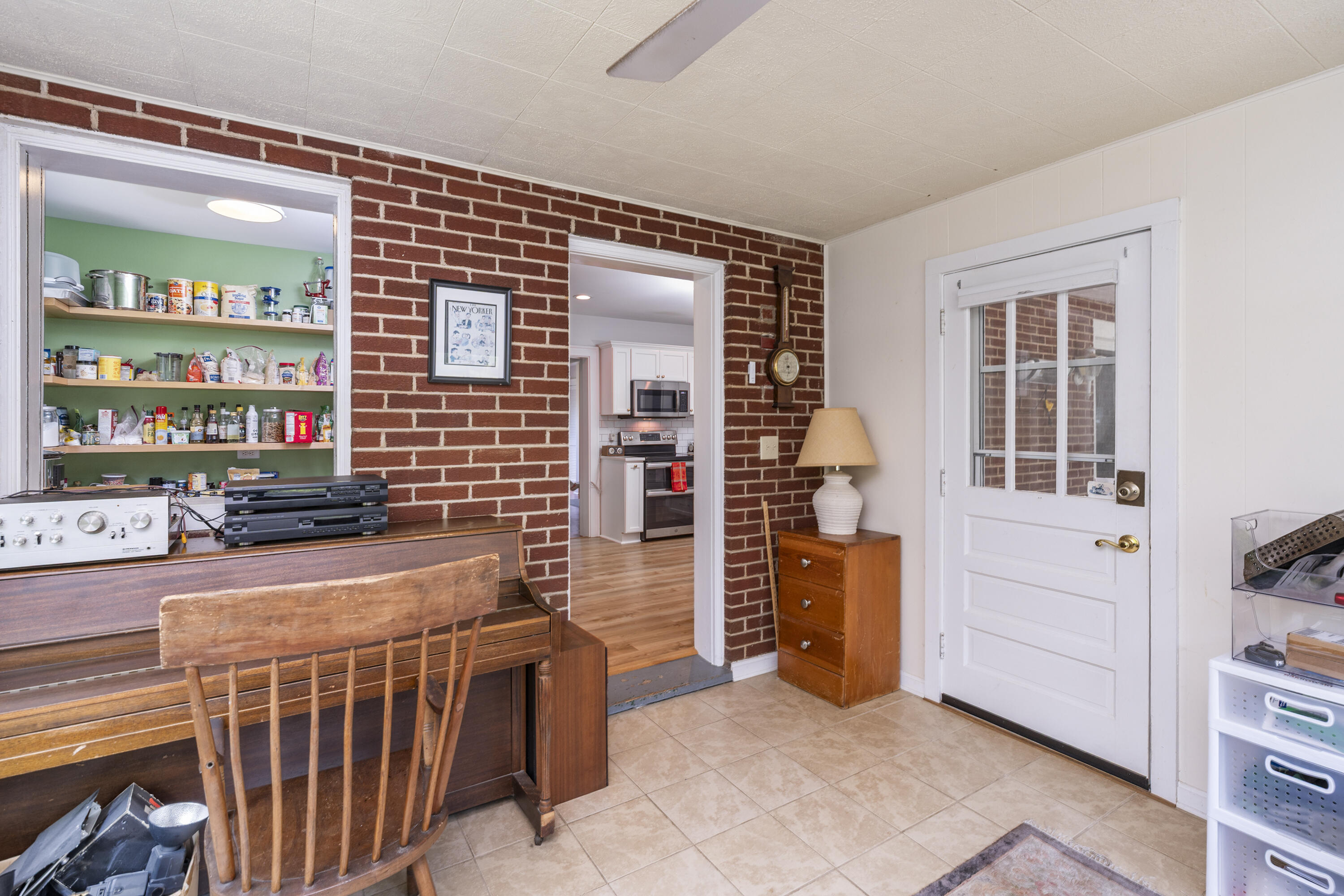 23 WESTSIDE Ct
